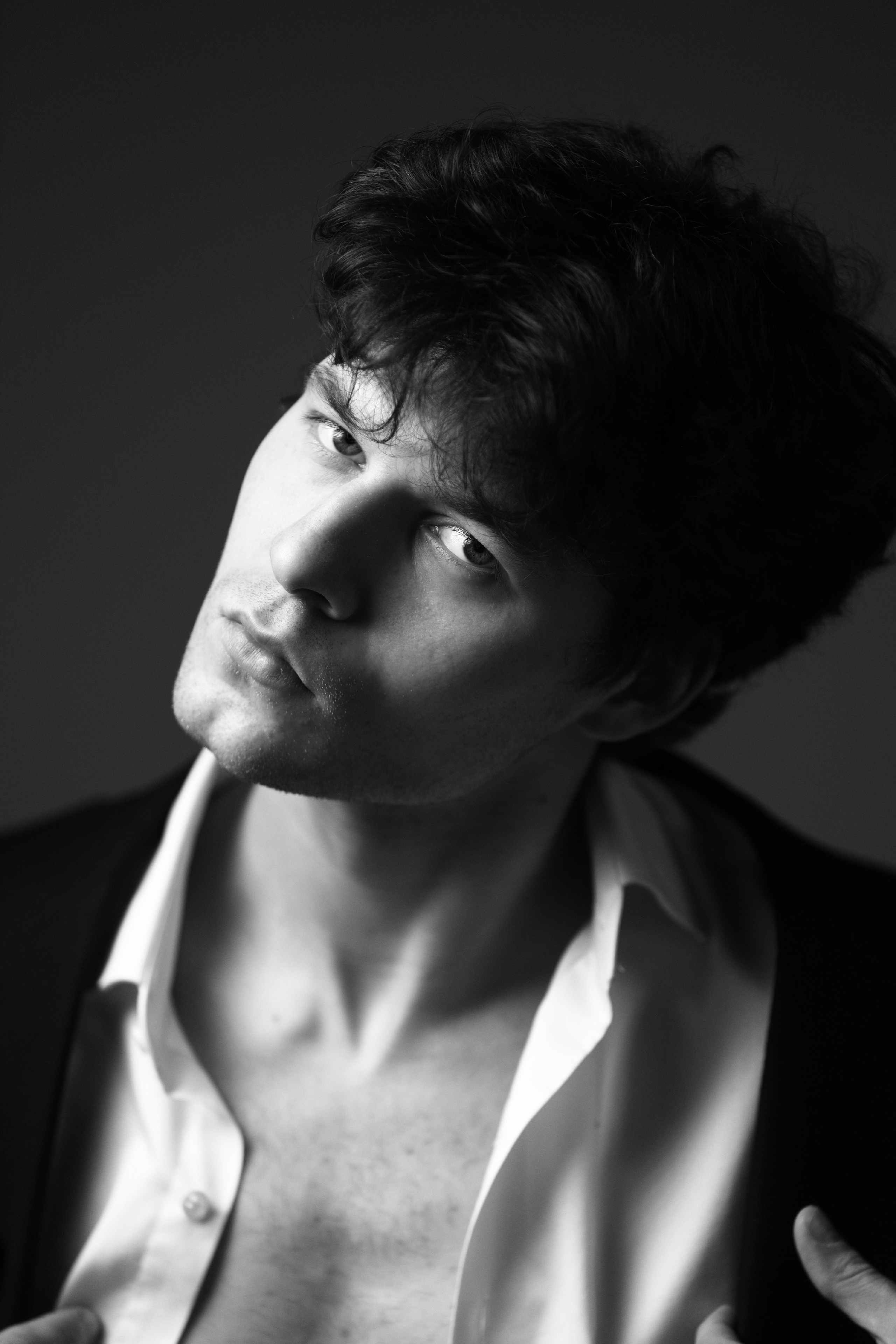 Чб пиджак. Лев Лекомцев модель