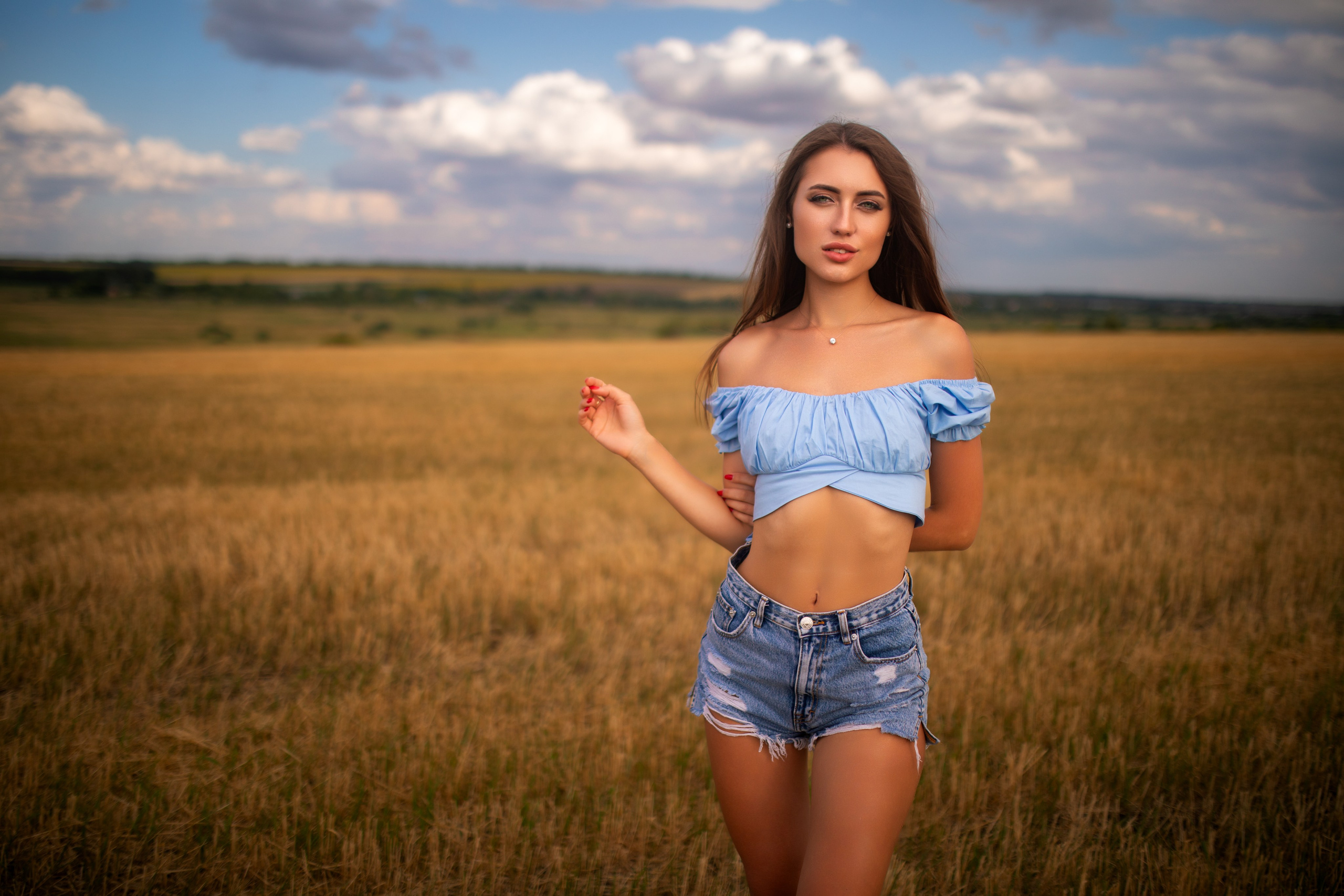 Летний фотосет с Анастасией в полях на природе в формате для «себя»