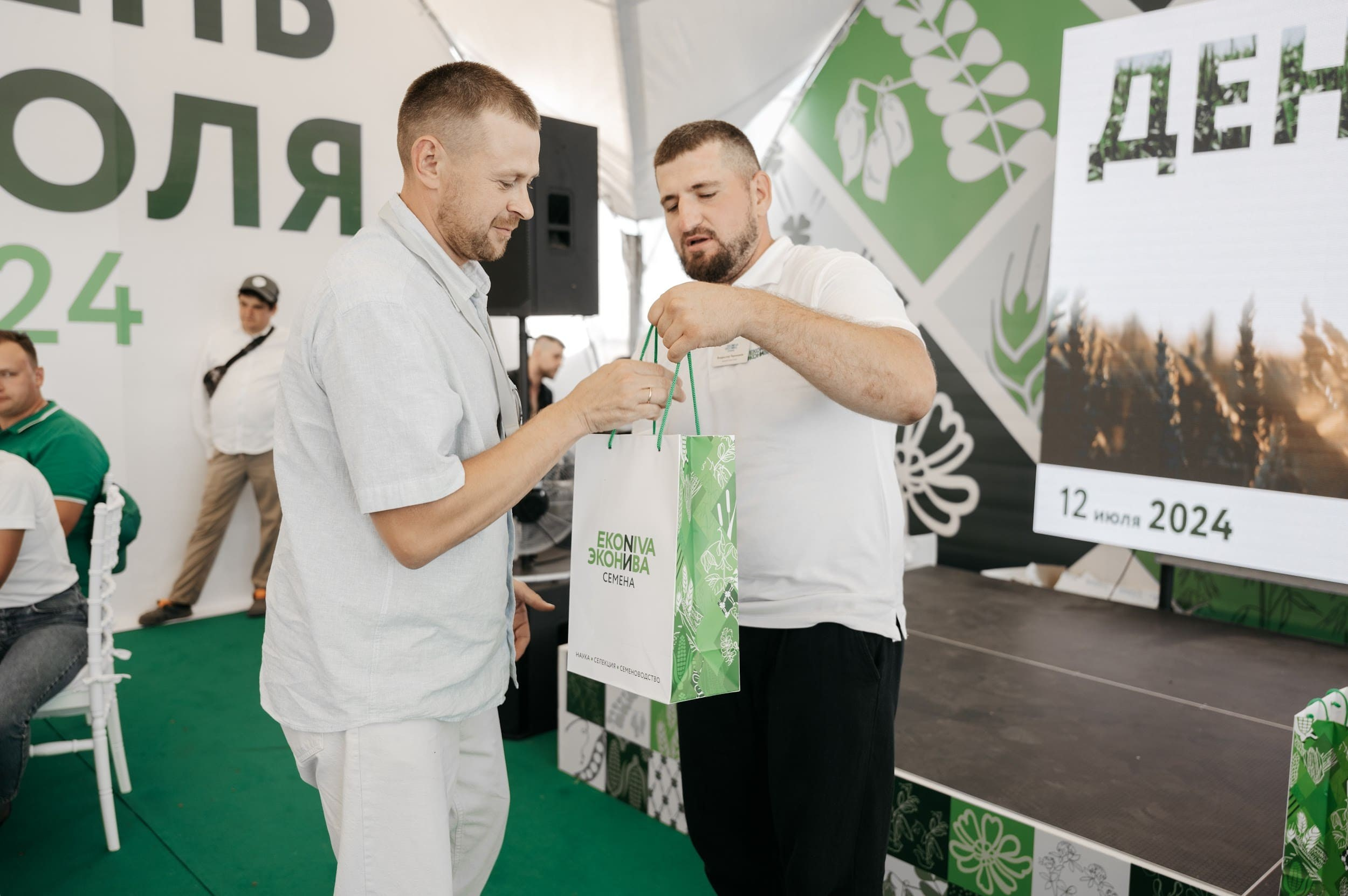 ЭКОНИВА. Владимир Дьяконов — Индустриальный и репортажной фотограф в России