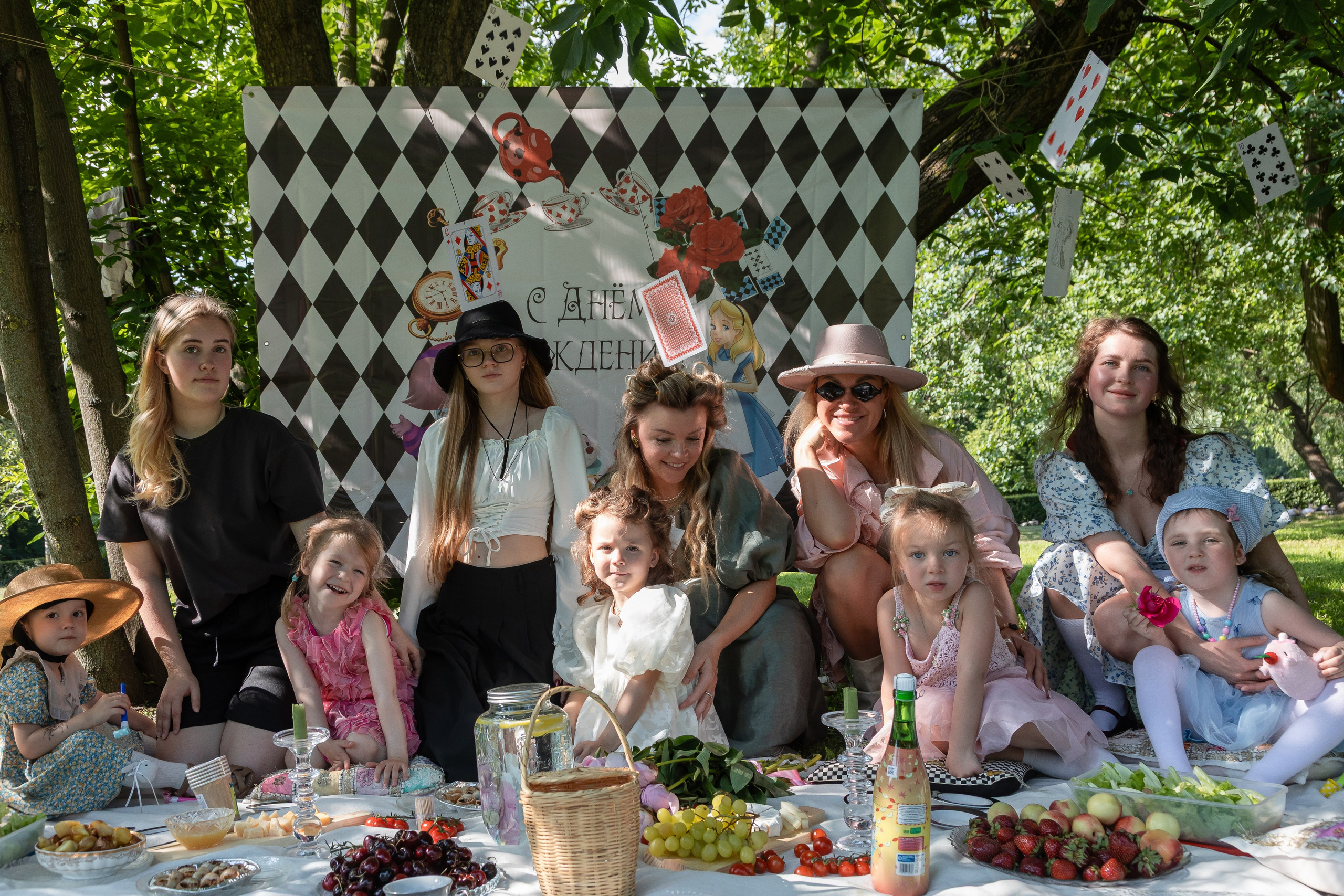 WONDERLAND. Главная