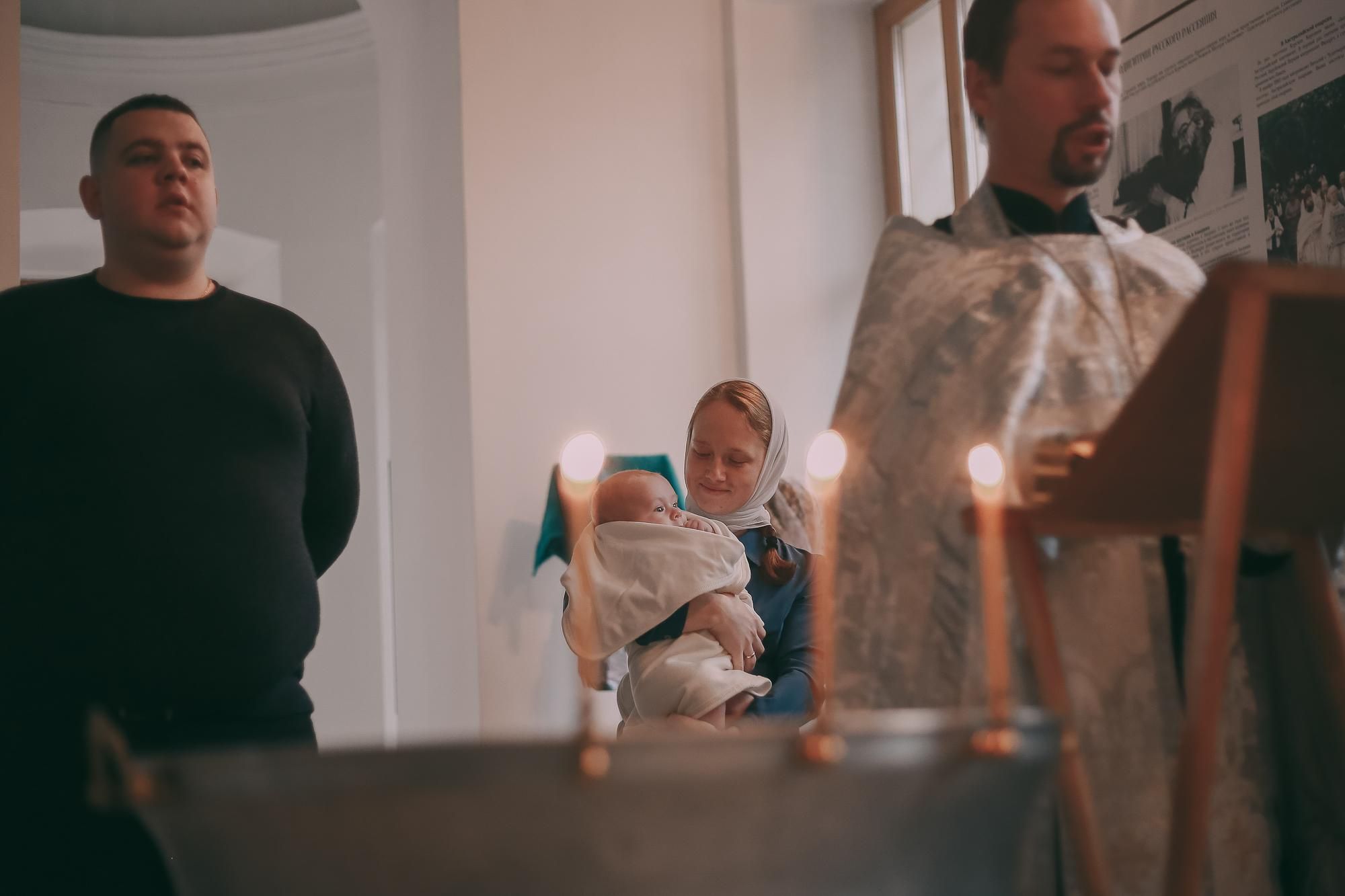 Крещение Романа в Новоспасском монастыре. Антонина Морозова, профессиональный семейный фотограф видеограф