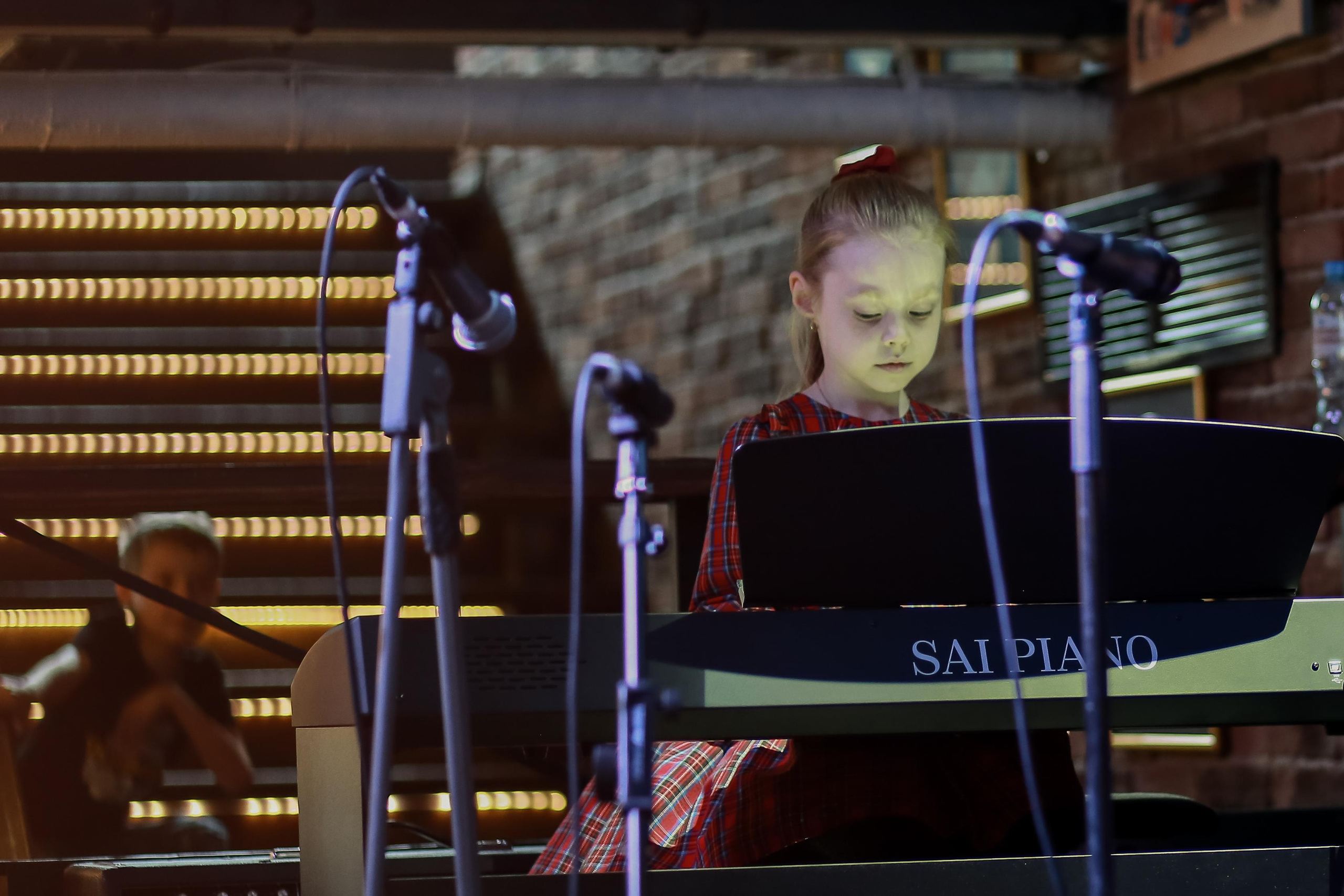 АРТ-РОК Фестиваль. Клуб АР-ТЭ. Антонина Морозова, профессиональный семейный фотограф видеограф