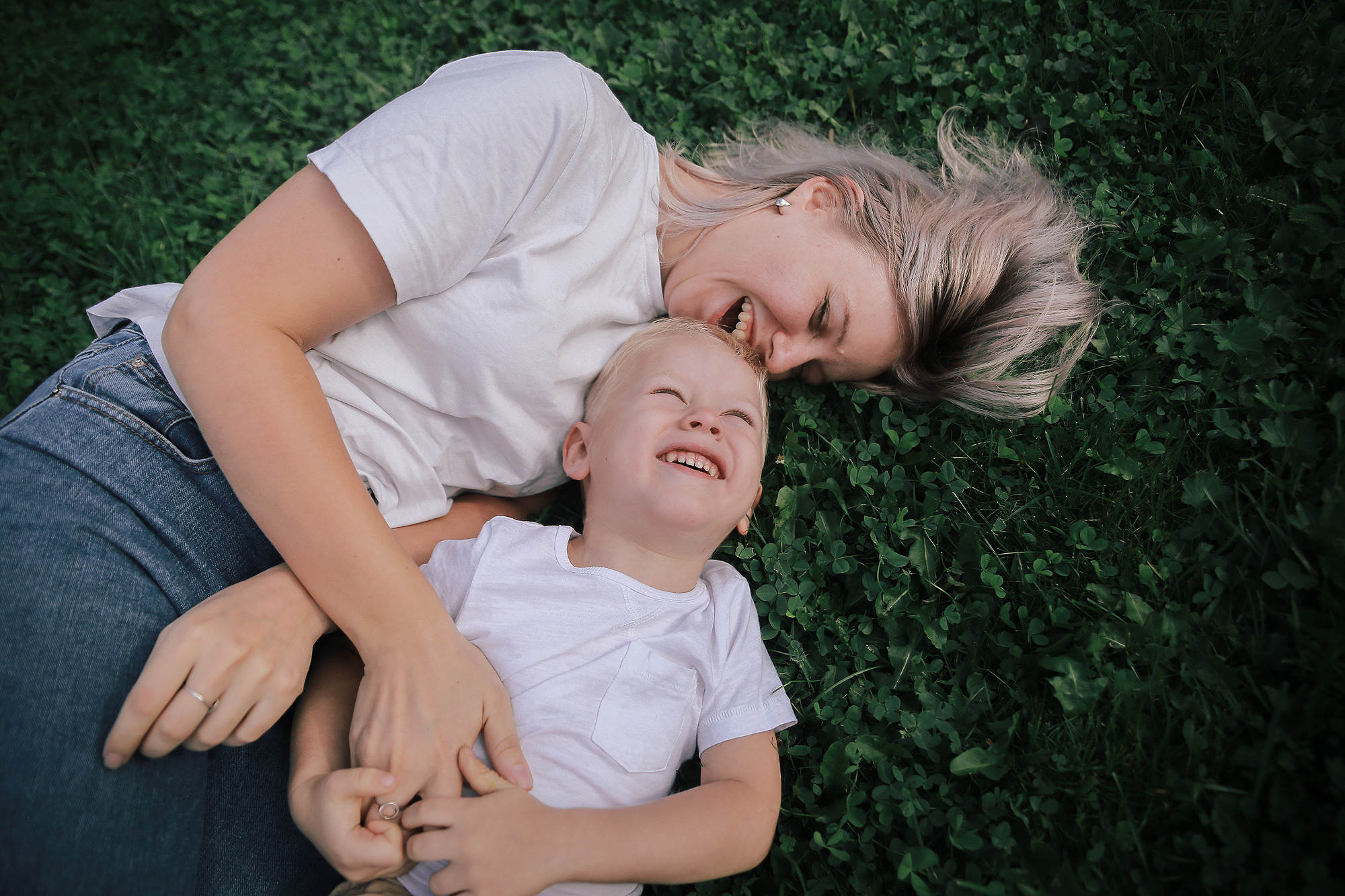 Женя и Костя в Ботаническом саду. Антонина Морозова, профессиональный семейный фотограф видеограф