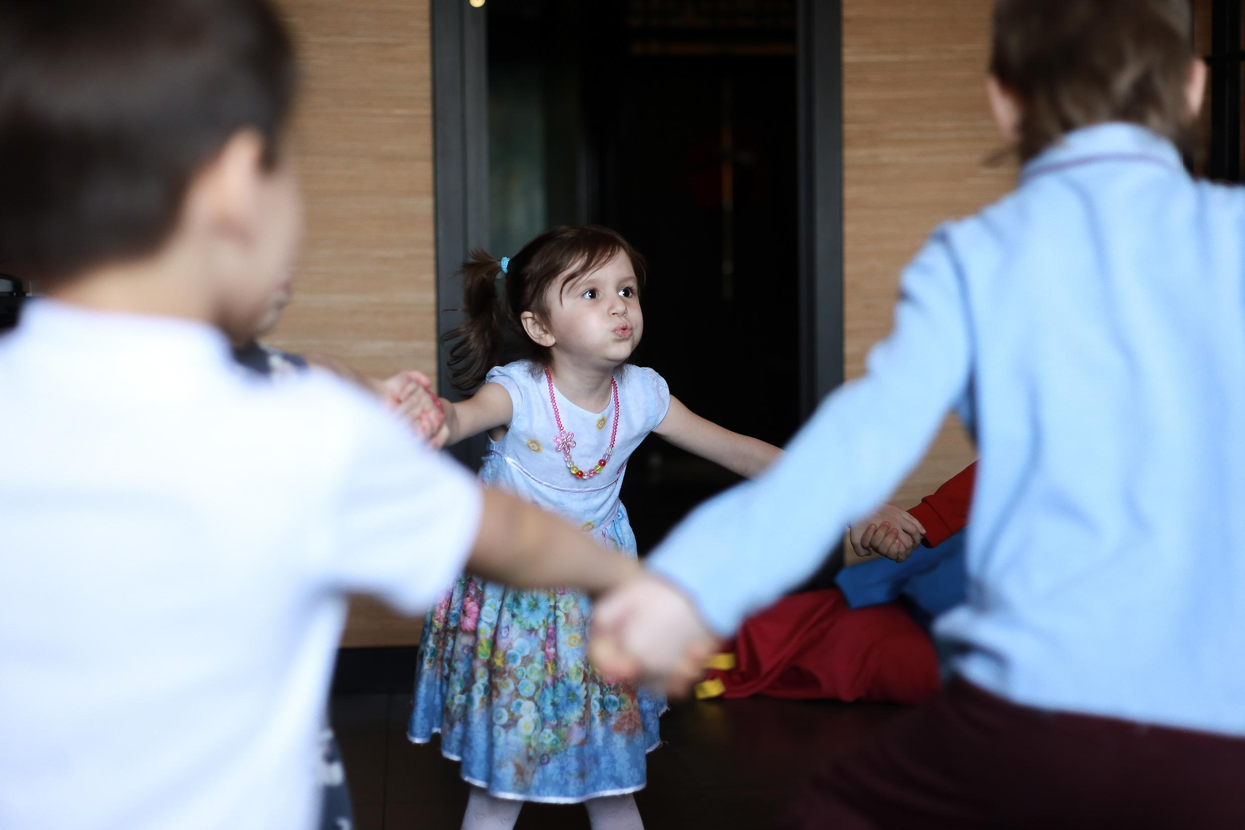 День Рождения Полины в кафе Якитория. Антонина Морозова, профессиональный семейный фотограф видеограф