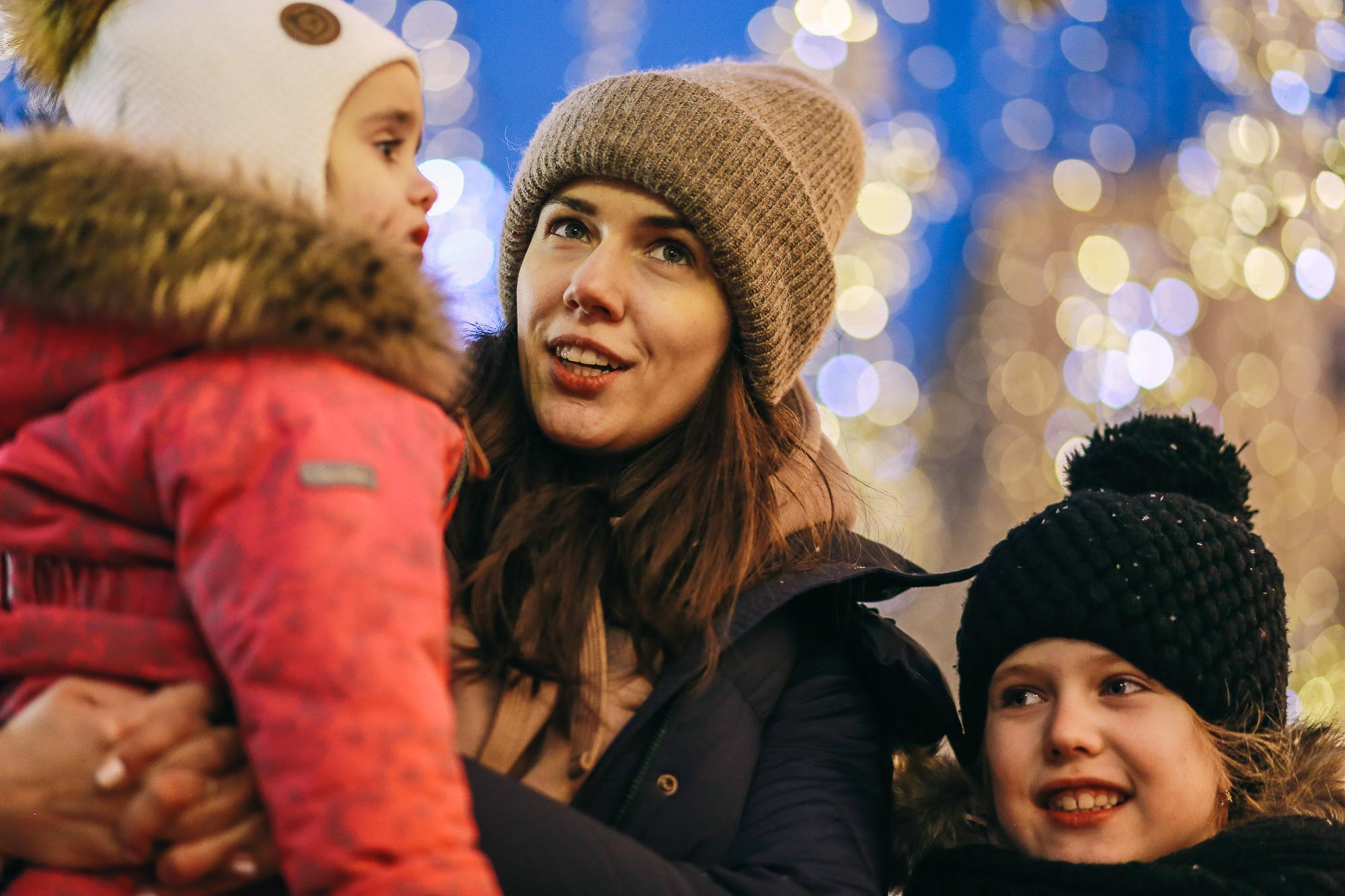 Марфа и Маруся на Красной площади. Антонина Морозова, профессиональный семейный фотограф видеограф