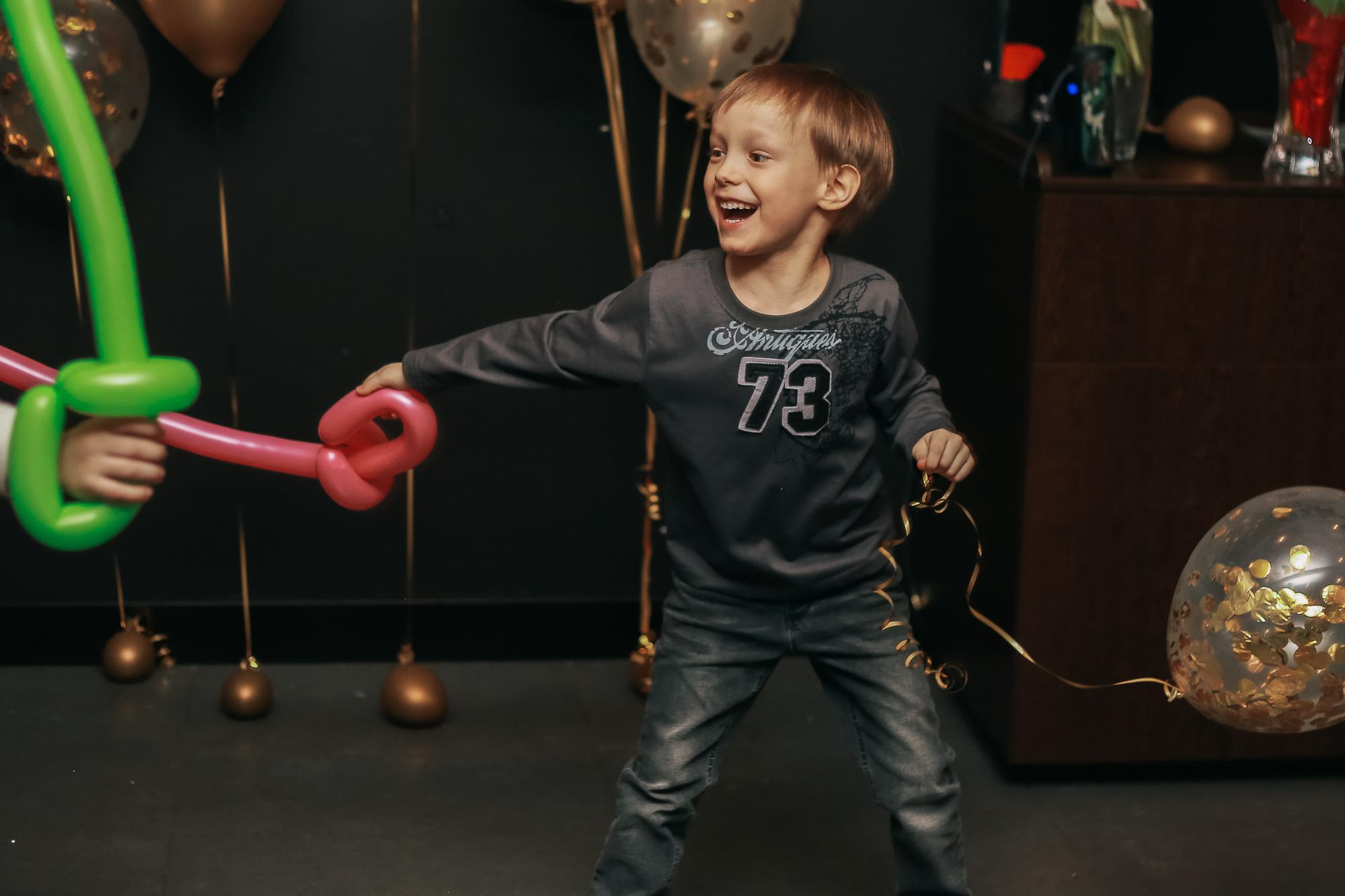 День Рождения Андрюши в кафе Якитория. Антонина Морозова, профессиональный семейный фотограф видеограф