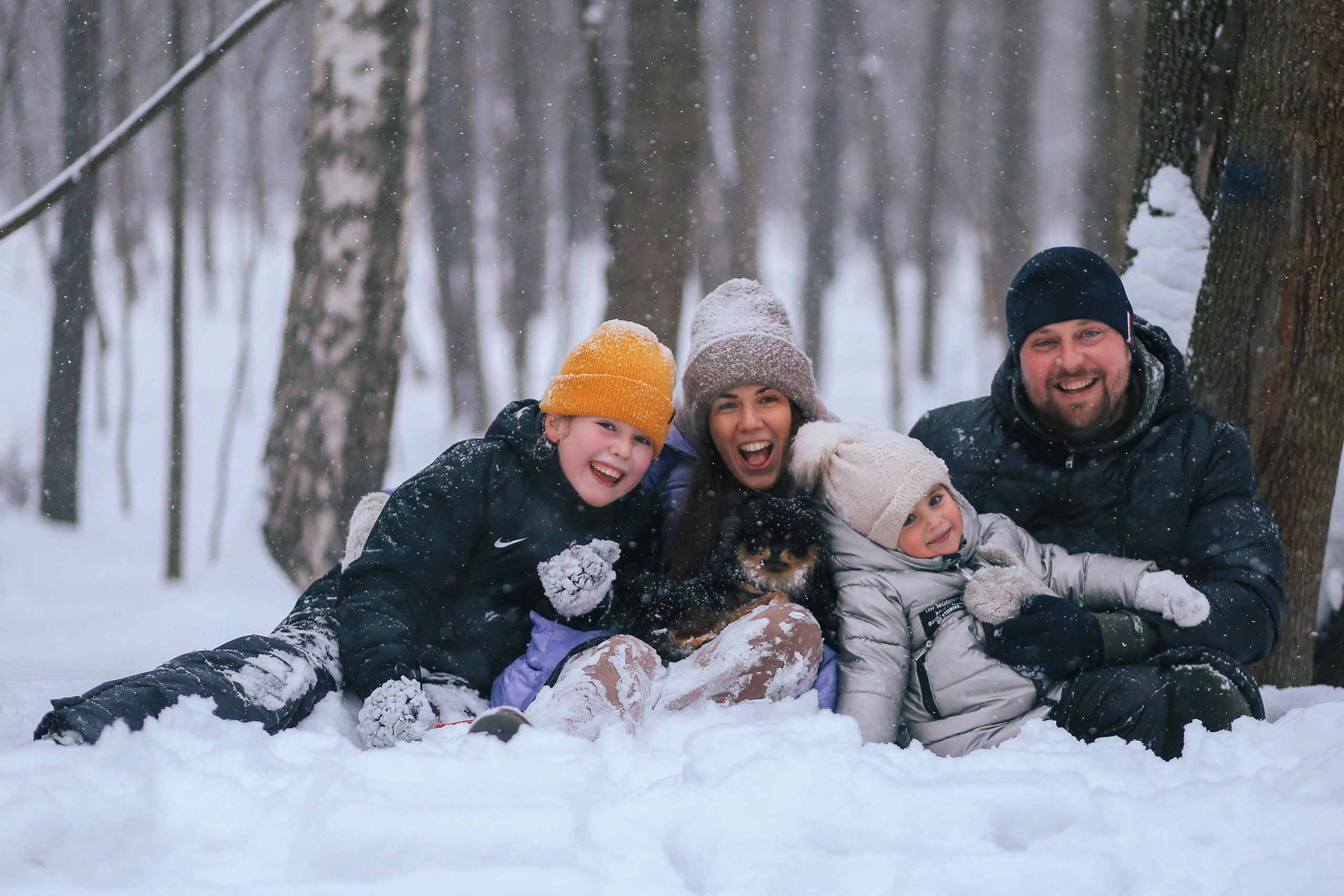 Марфа и Маруся в парке Лосиный остров. Антонина Морозова, профессиональный семейный фотограф видеограф