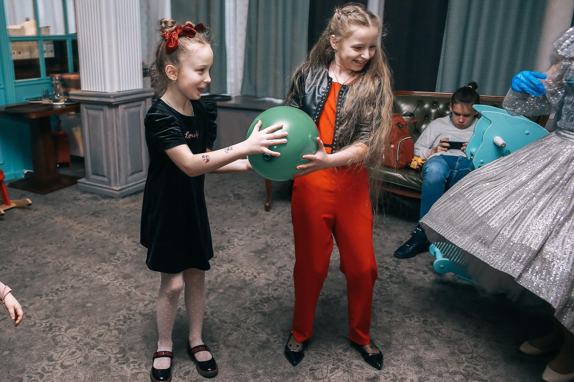 День Рождения Маруси в кафе Андерсон. Антонина Морозова, профессиональный семейный фотограф видеограф