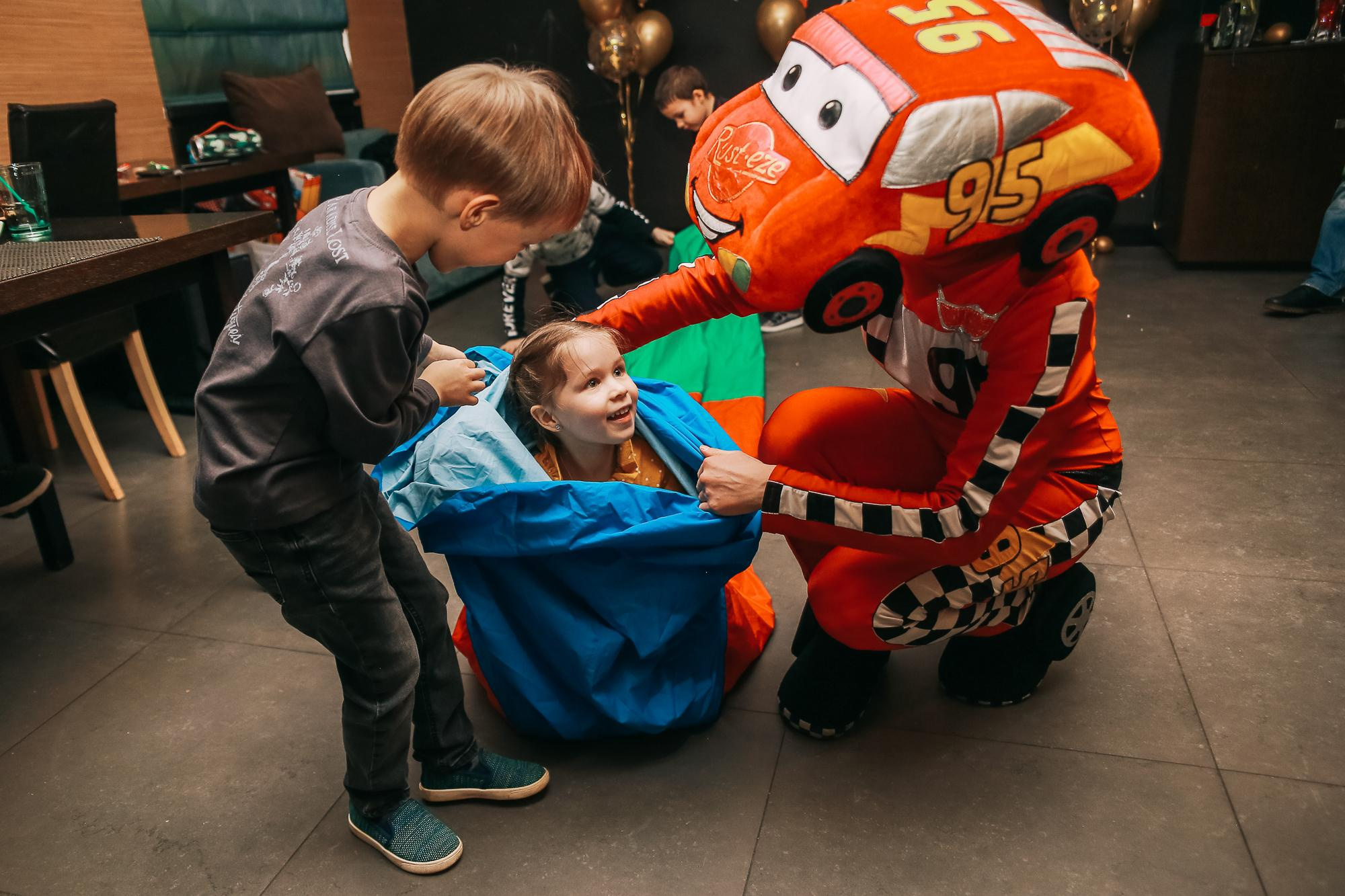 День Рождения Андрюши в кафе Якитория. Антонина Морозова, профессиональный семейный фотограф видеограф