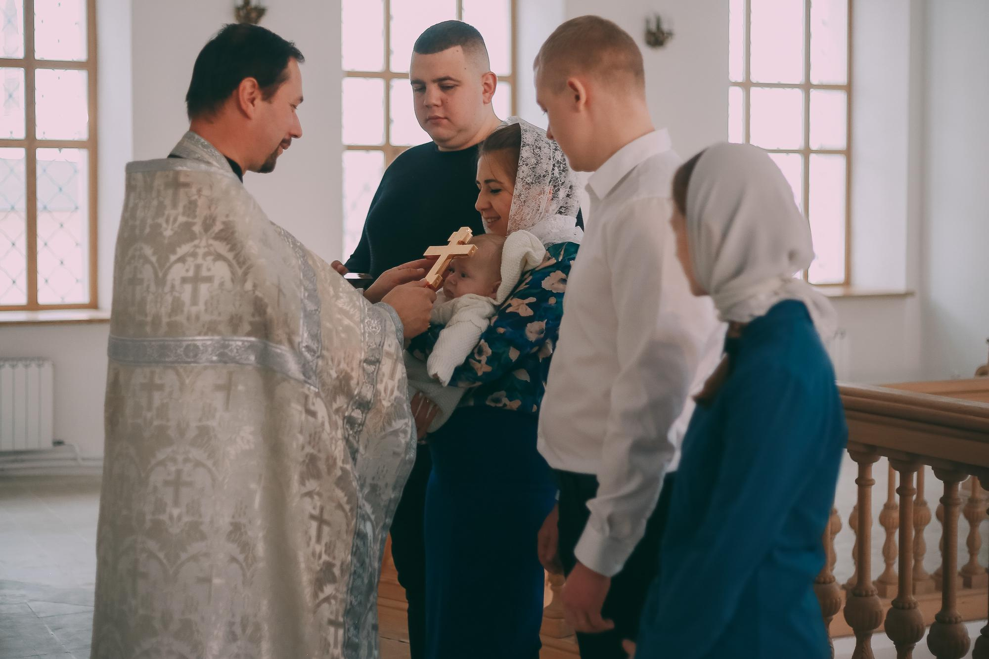 Крещение Романа в Новоспасском монастыре. Антонина Морозова, профессиональный семейный фотограф видеограф