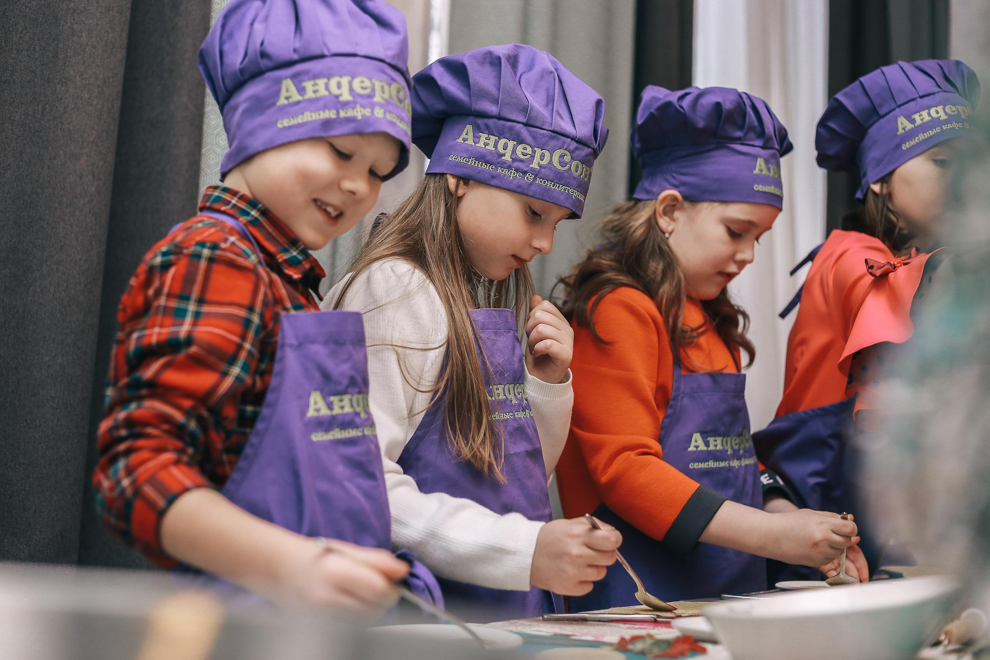 День Рождения Маруси в кафе Андерсон. Антонина Морозова, профессиональный семейный фотограф видеограф