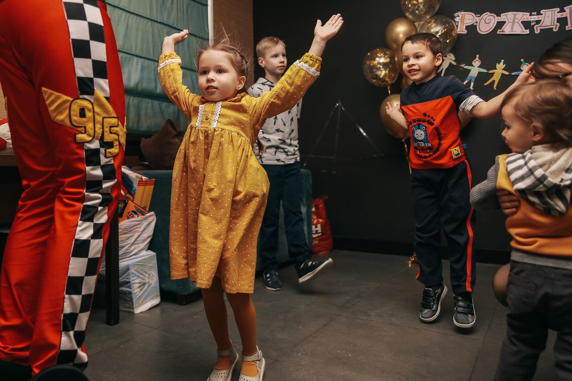 День Рождения Андрюши в кафе Якитория. Антонина Морозова, профессиональный семейный фотограф видеограф