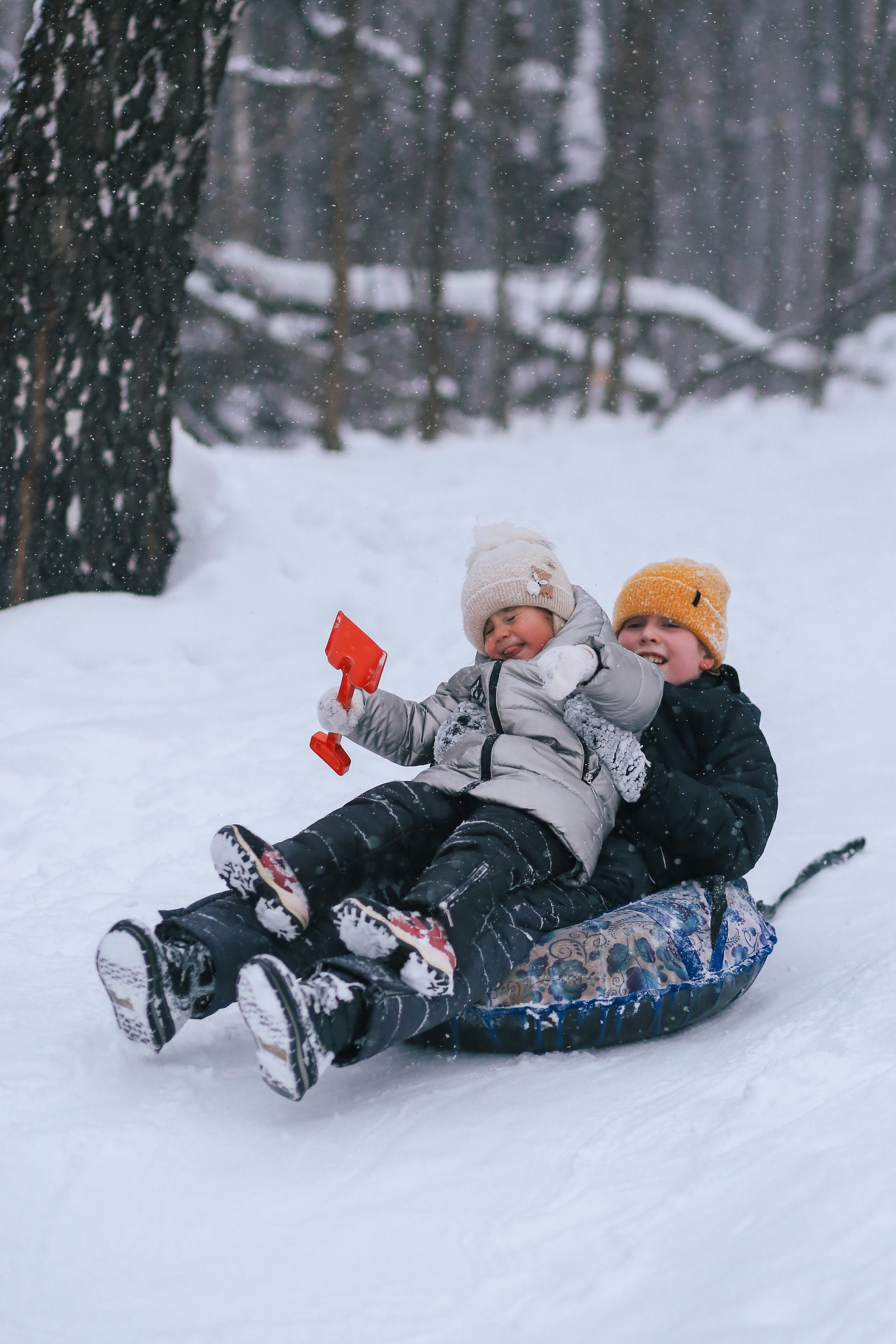 Марфа и Маруся в парке Лосиный остров. Антонина Морозова, профессиональный семейный фотограф видеограф