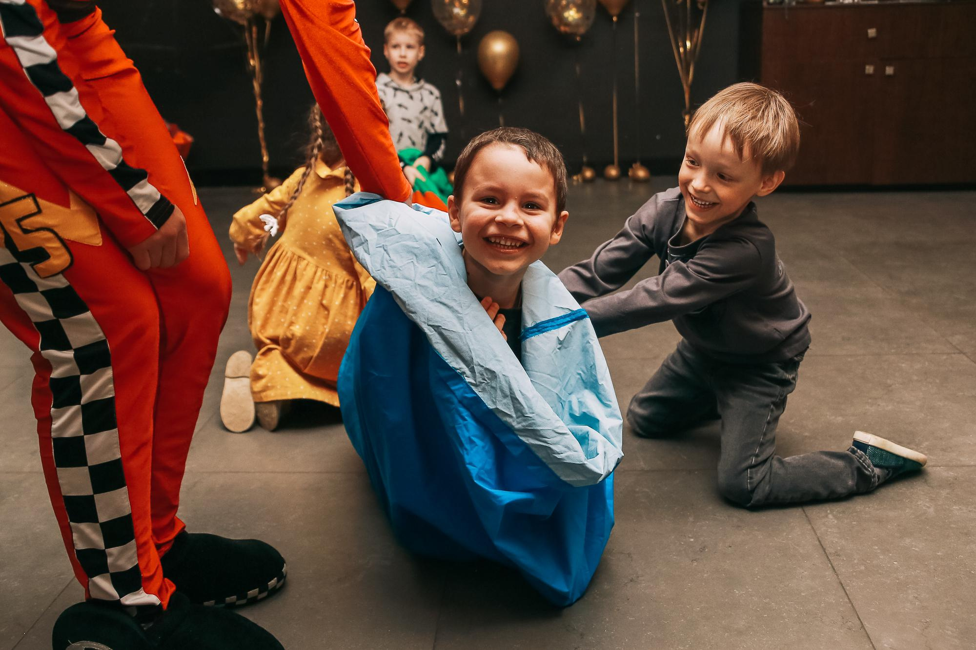 День Рождения Андрюши в кафе Якитория. Антонина Морозова, профессиональный семейный фотограф видеограф