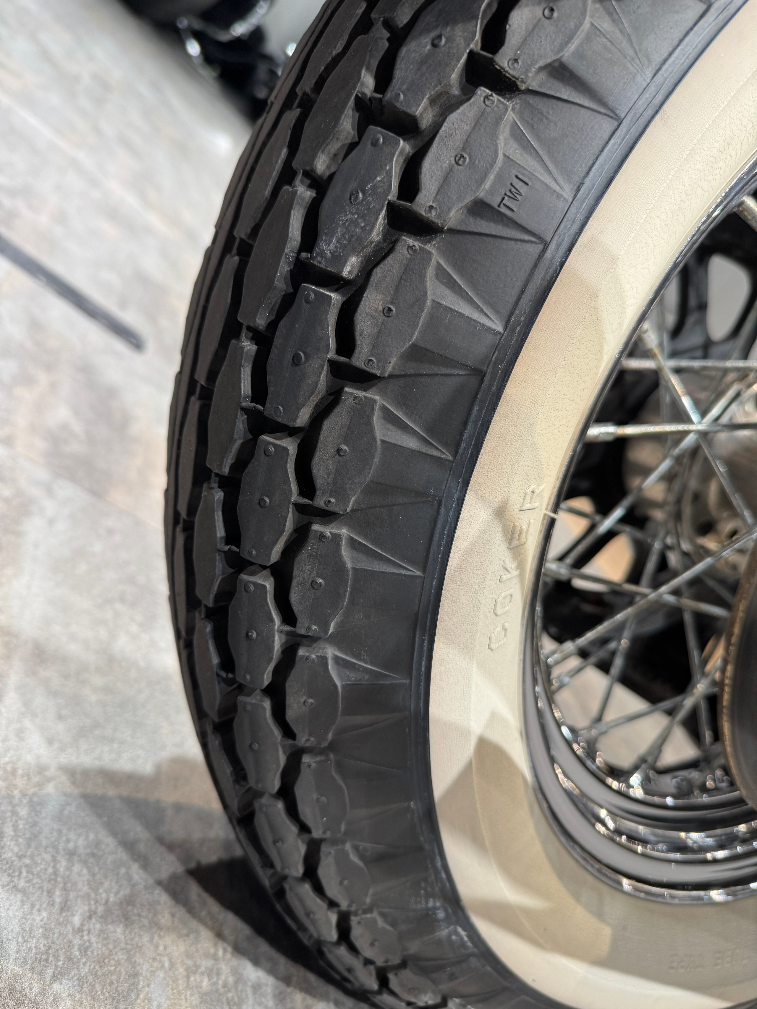 Harley Davidson Deluxe Orange Sand (Touring)— купить мотоцикл. Hello Davidson, Москва. Только хорошие мотоциклы…