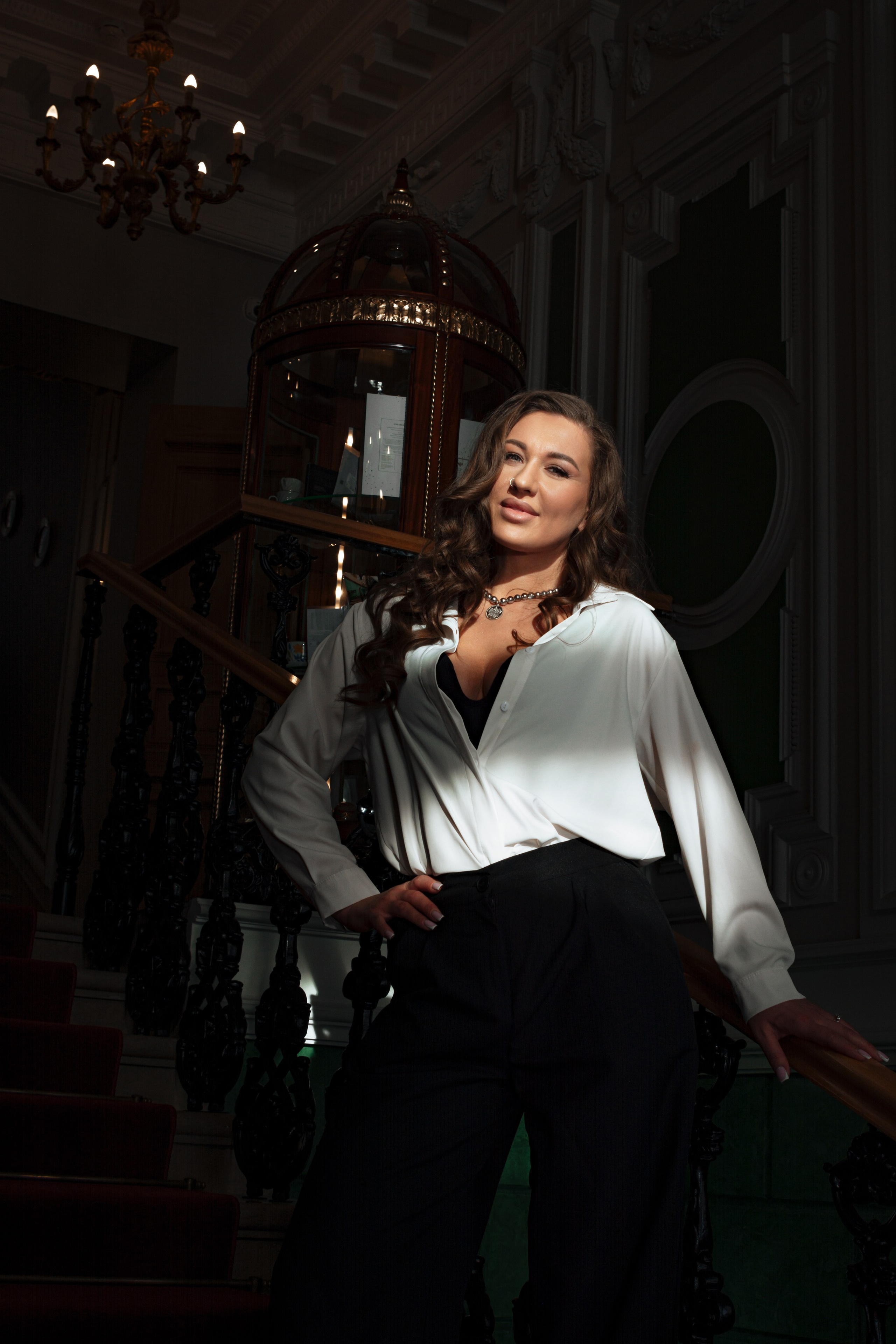 Фотосессия Миссис Бизнес СПб в отеле «Трезини». Портретный фотограф в Санкт-Петербурге Дмитриева Наталия