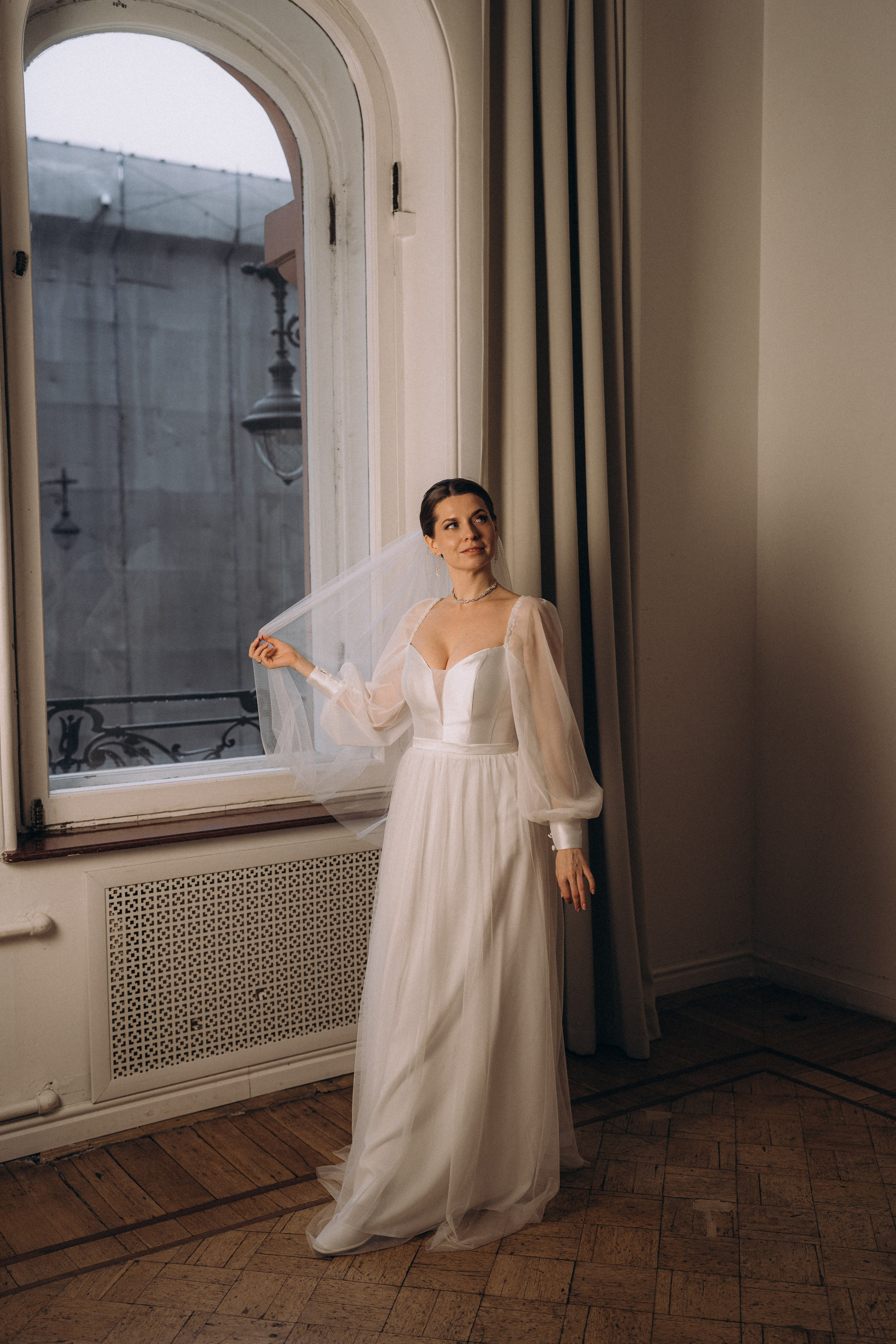 СВАДЕБНАЯ СЬЕМКА ВО ВТОРОМ ДВОРЦЕ (ДЕКАБРЬ) ТАКЖЕ СЬЕМКА В СТУДИИ НА ЧЕРНЫШЕВСКОЙ. Профессиональный фотограф, Санкт-Петербург — Виктория Богомолова