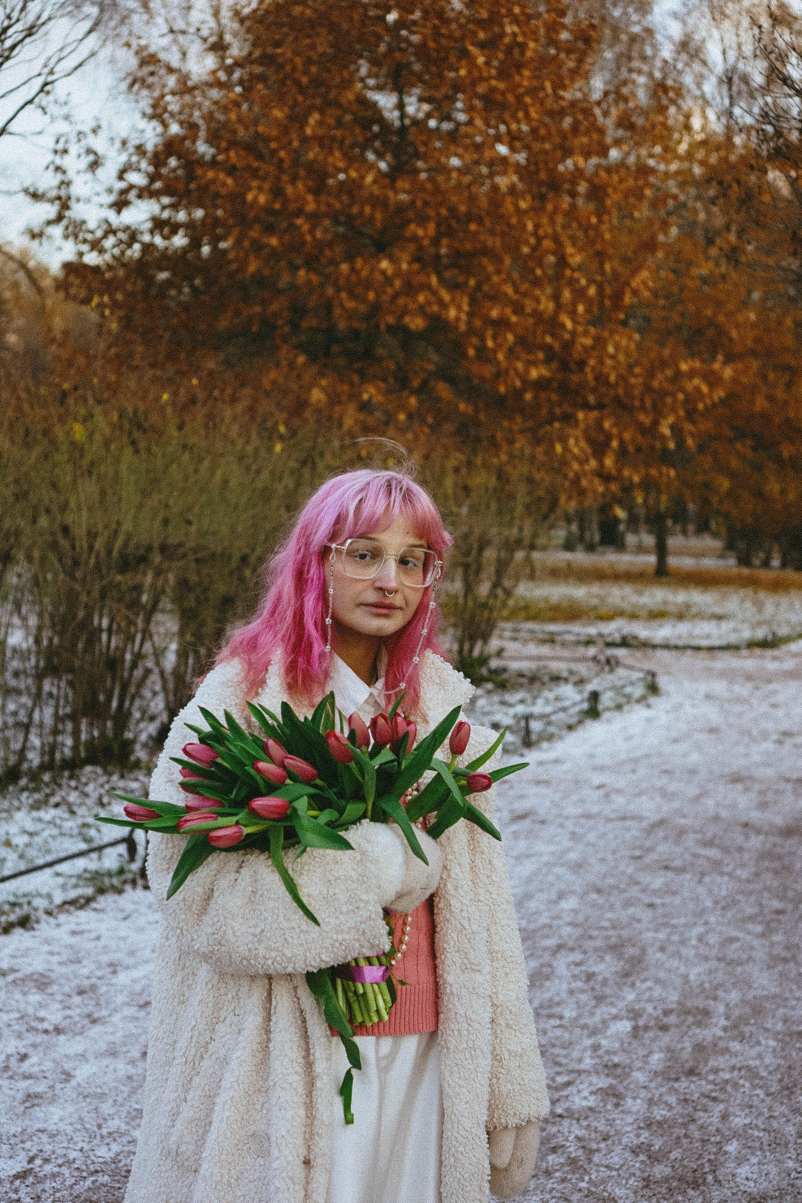 Прогулочная фотосессия с тюльпанами. Профессиональный фотограф, Санкт-Петербург — Виктория Богомолова