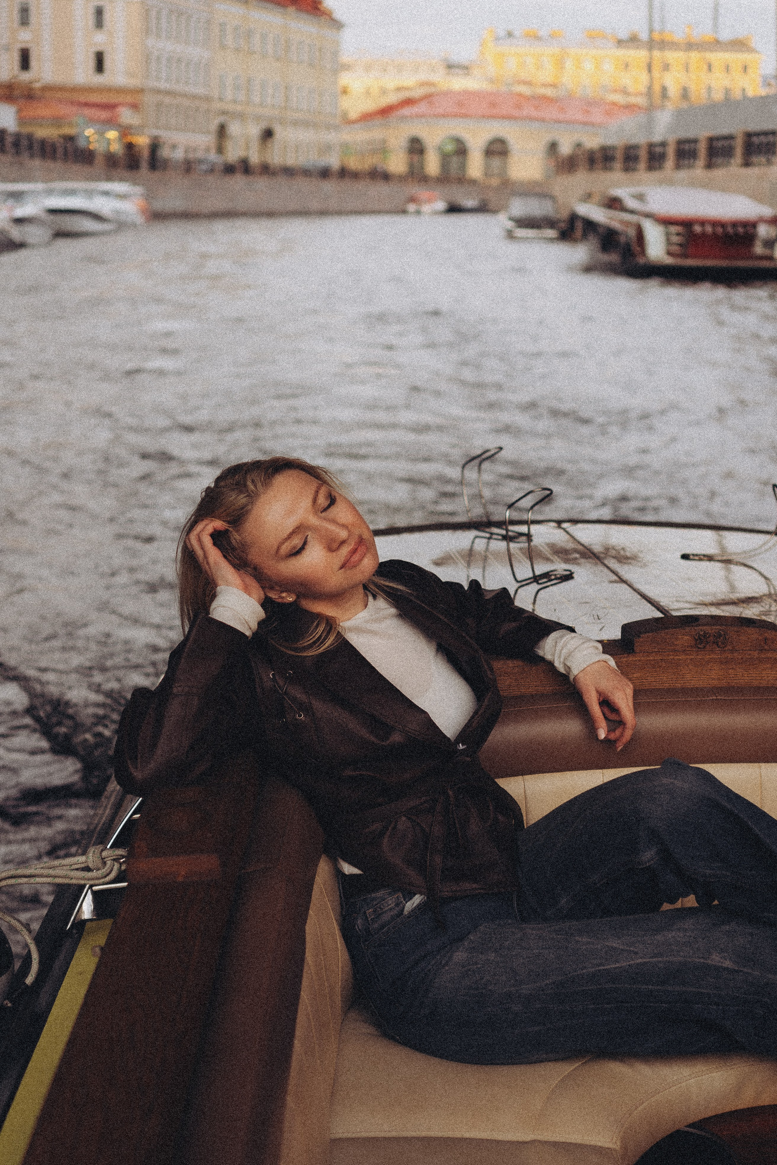 ДЕВУШКИ НА КАТЕРЕ. Профессиональный фотограф, Санкт-Петербург — Виктория Богомолова