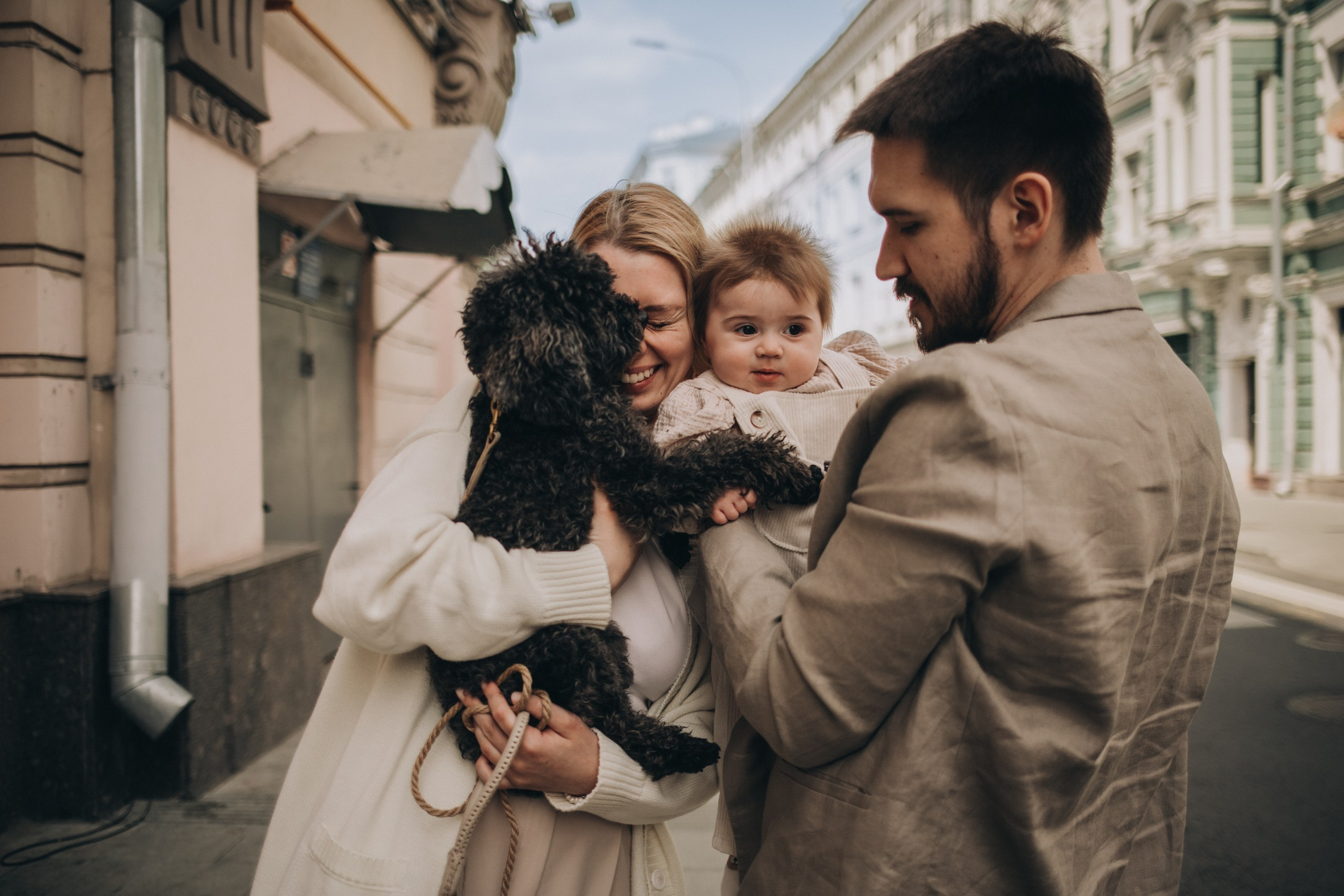 В городе. Семейный и детский фотограф Королев Мытищи Москва Бизяева Алена