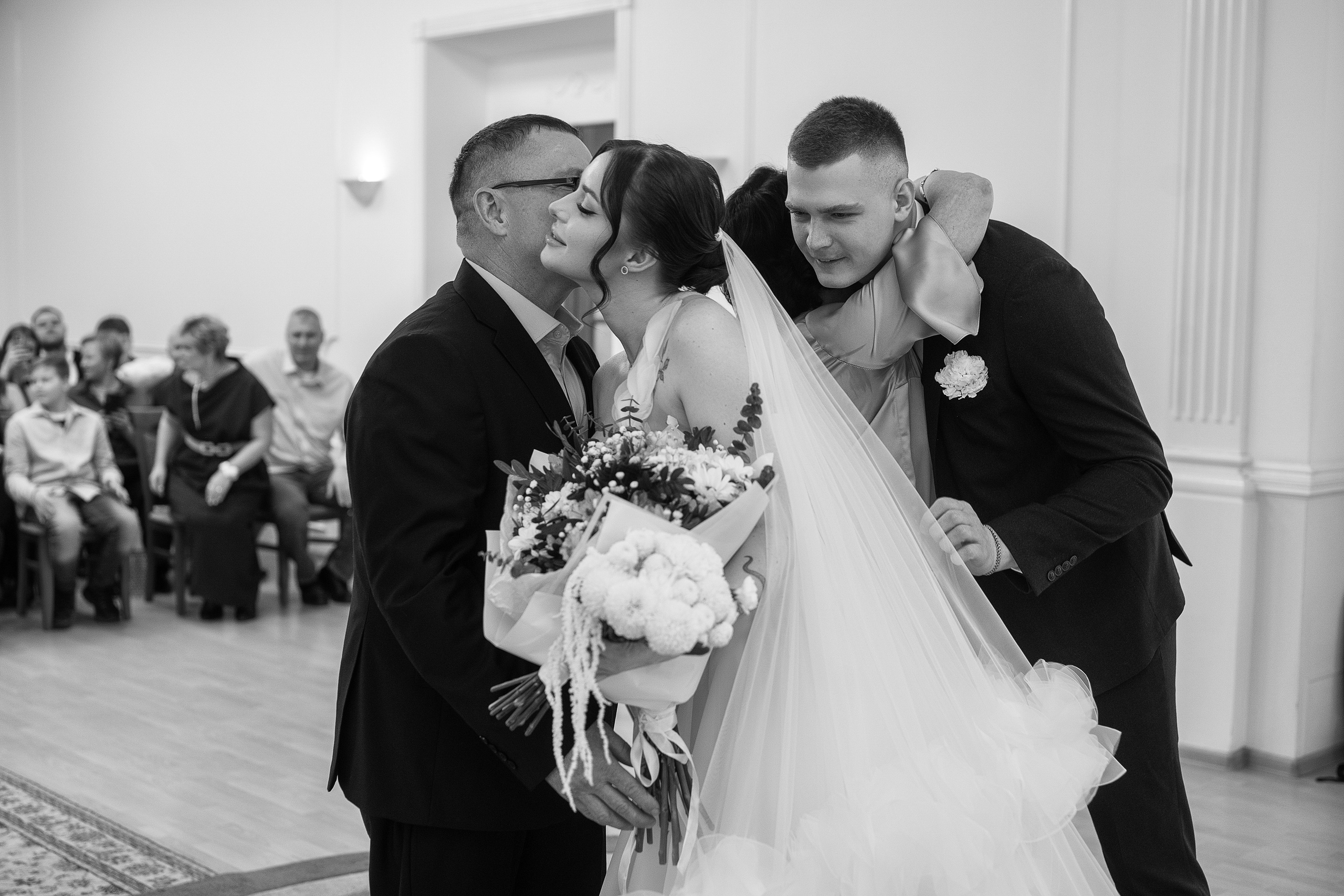 Ангелина и Денис 04.04.2026. Свадебный фотограф в Хабаровске Елена Андреенко