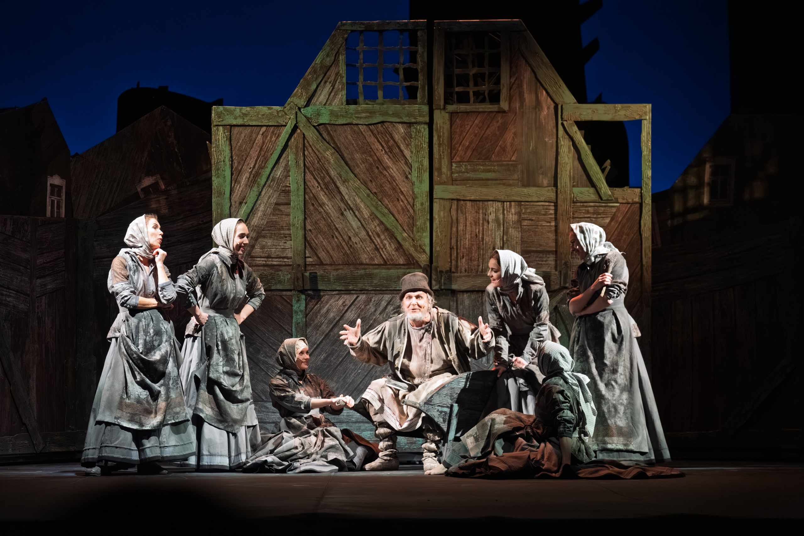 Театр Терезы Дуровой: Малахитовая Шкатулка. Сайт фотографа Сергея Абрамова