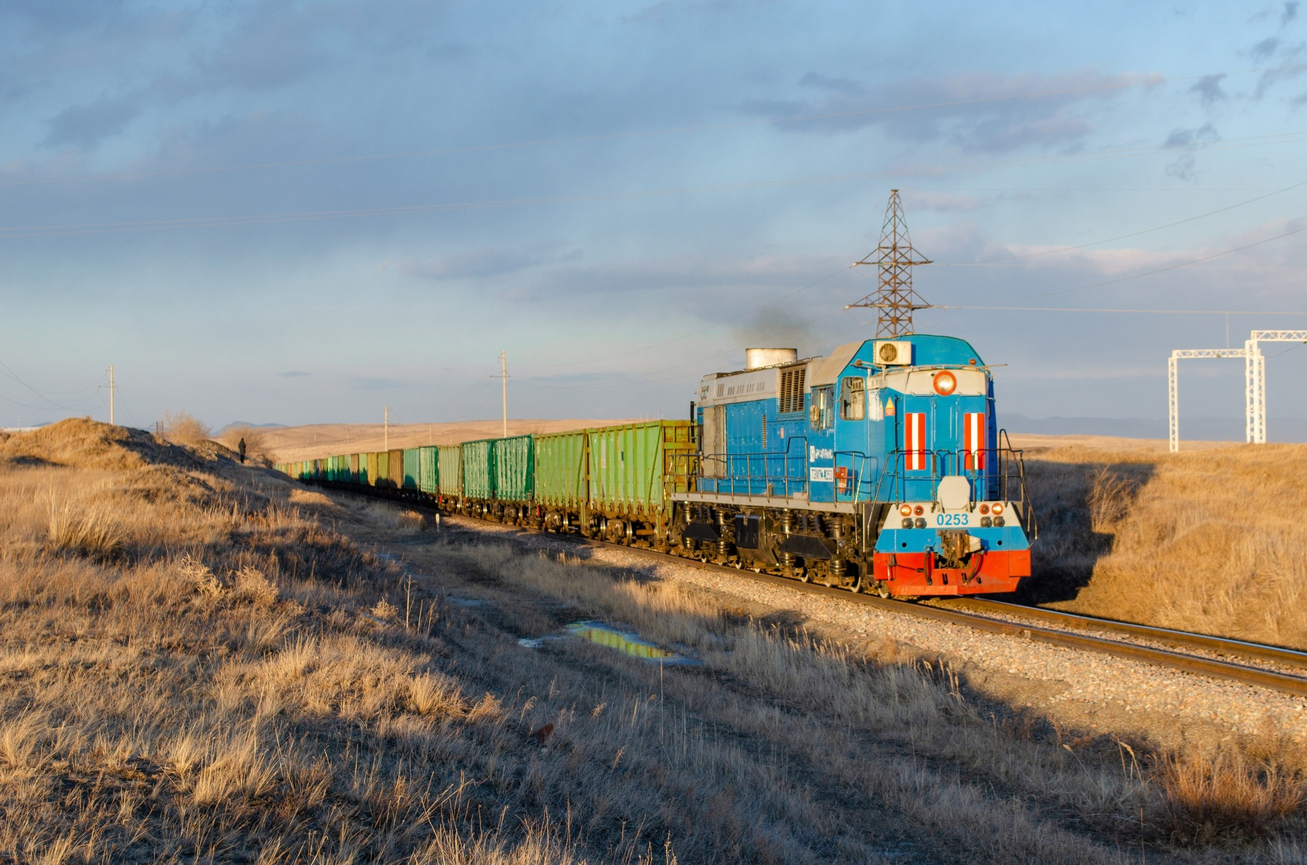 На путях угледобывающей компании "СУЭК" разреза "Черногорский"