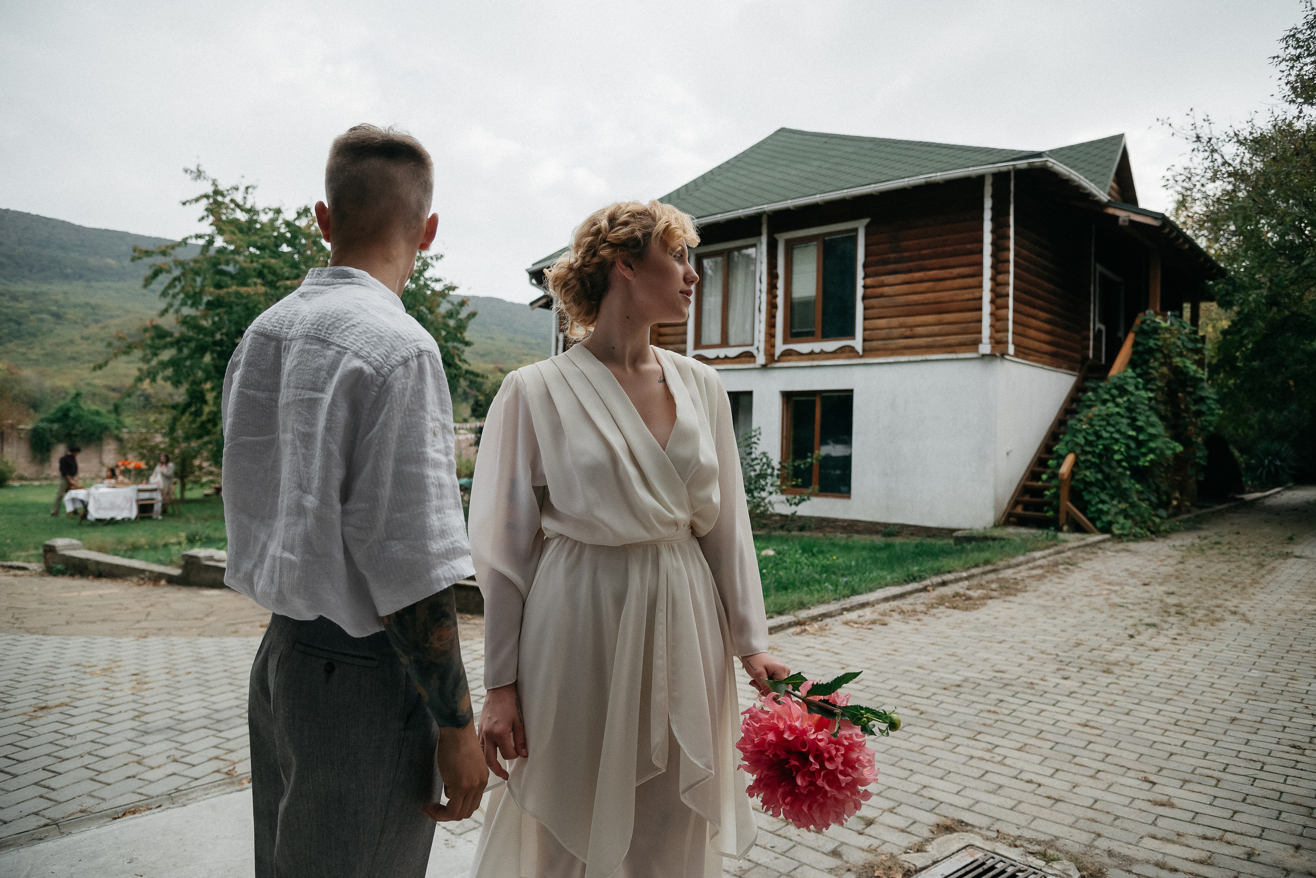 Камерная свадьба в деревенском стиле. Свадебный фотограф Анна Хочева