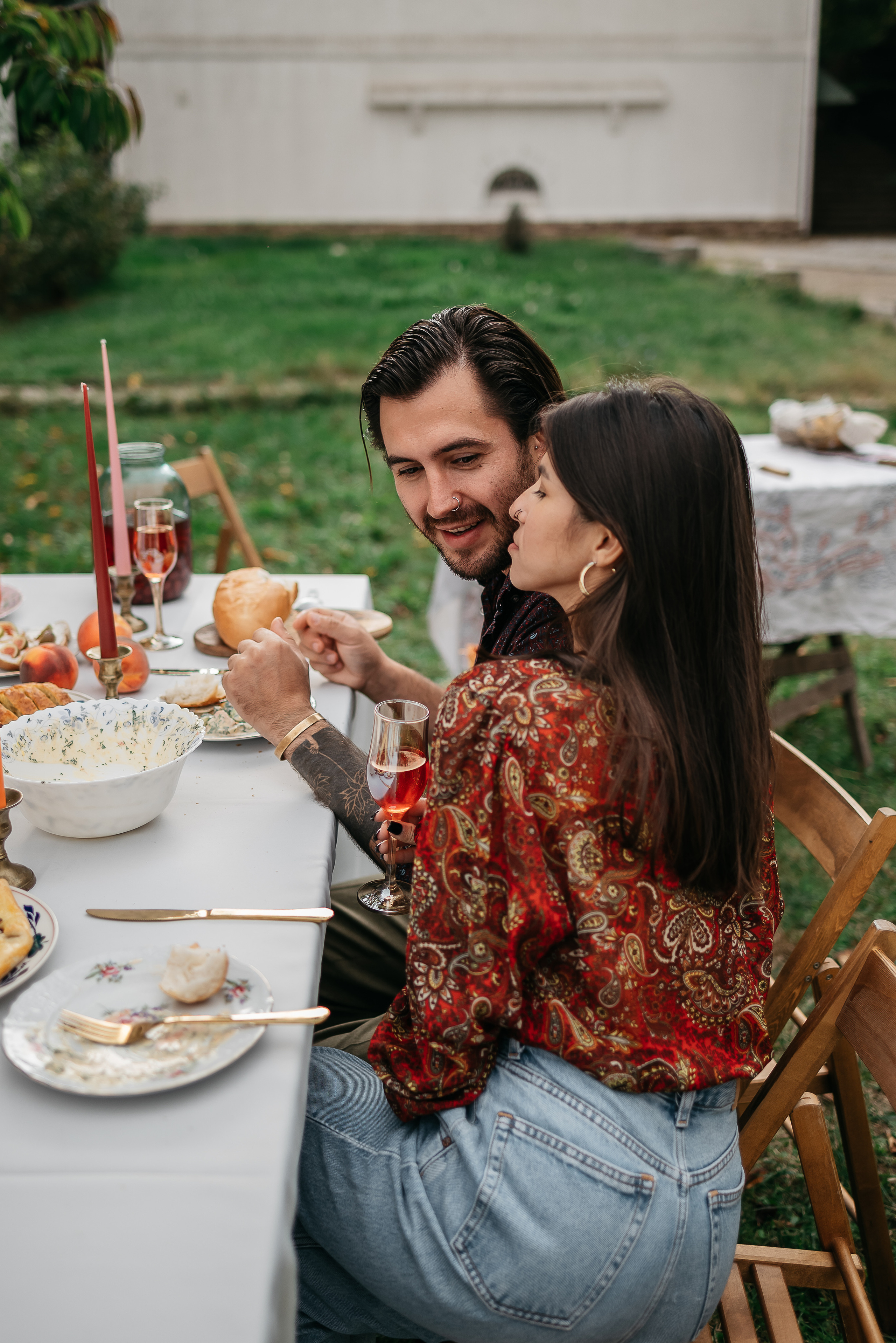 Камерная свадьба в деревенском стиле. Свадебный фотограф Анна Хочева