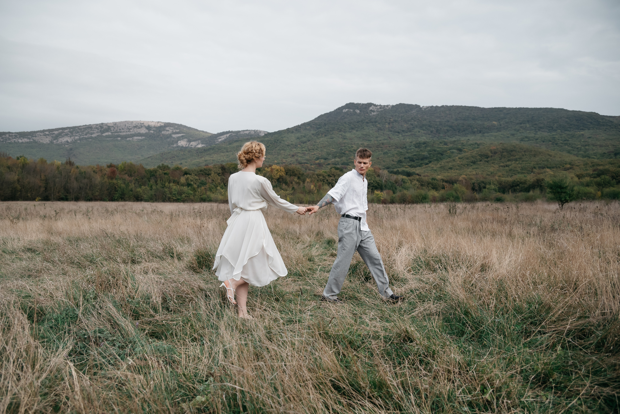 Камерная свадьба в деревенском стиле. Свадебный фотограф Анна Хочева