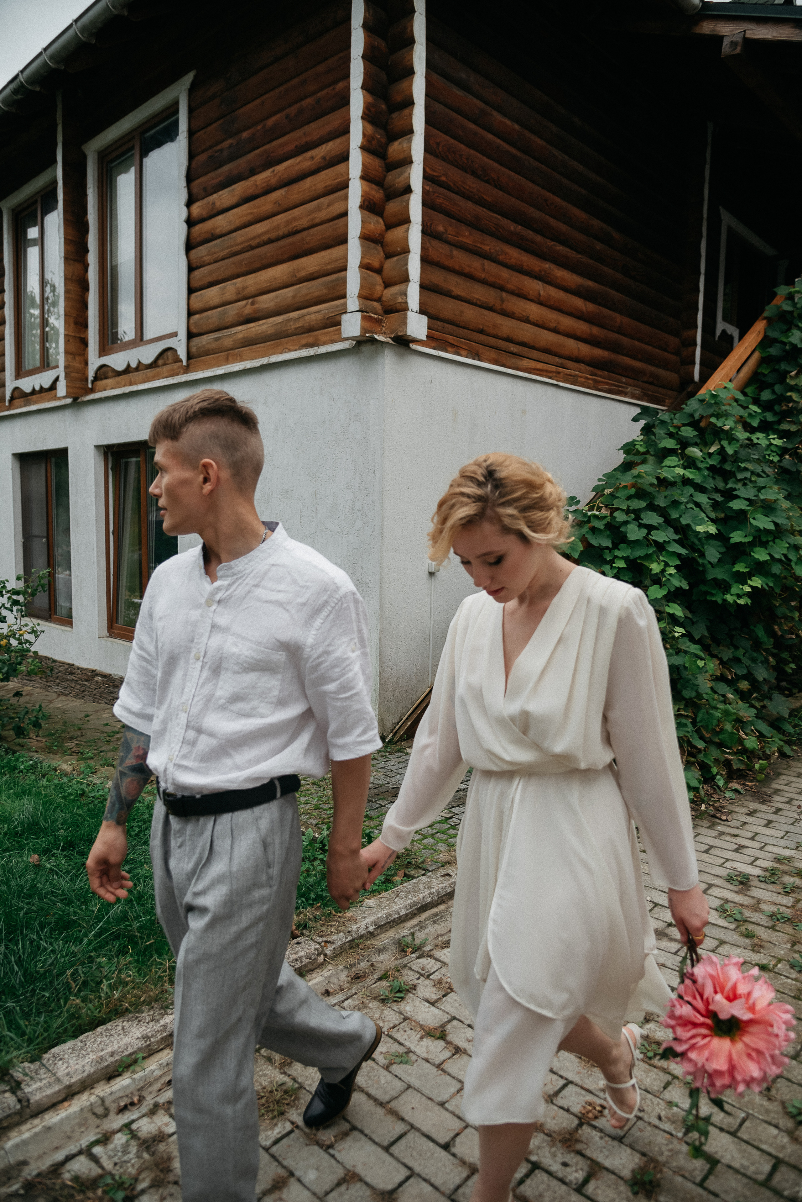 Камерная свадьба в деревенском стиле. Свадебный фотограф Анна Хочева