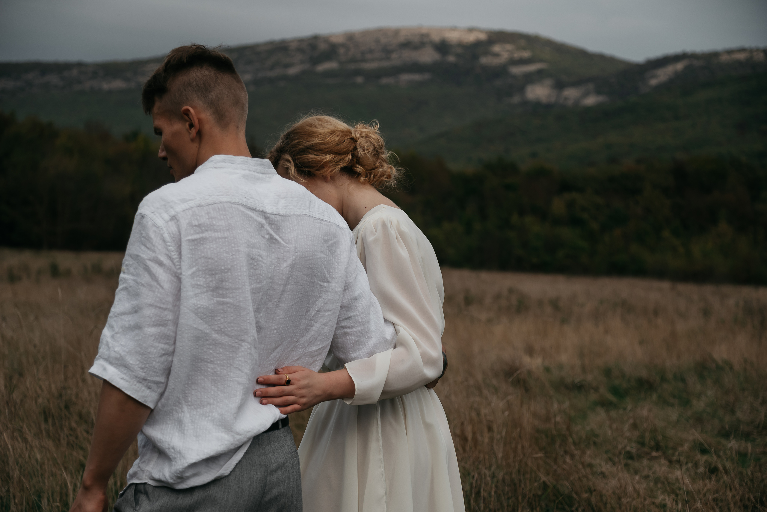 Камерная свадьба в деревенском стиле. Свадебный фотограф Анна Хочева