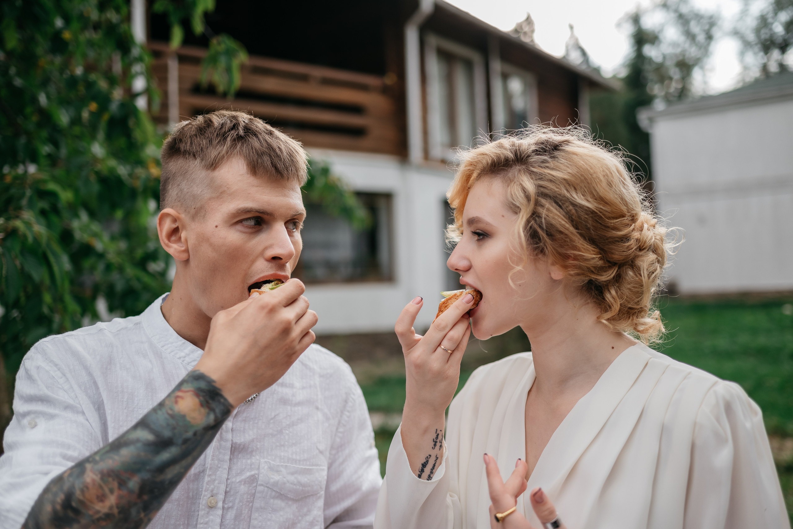 Камерная свадьба в деревенском стиле. Свадебный фотограф Анна Хочева