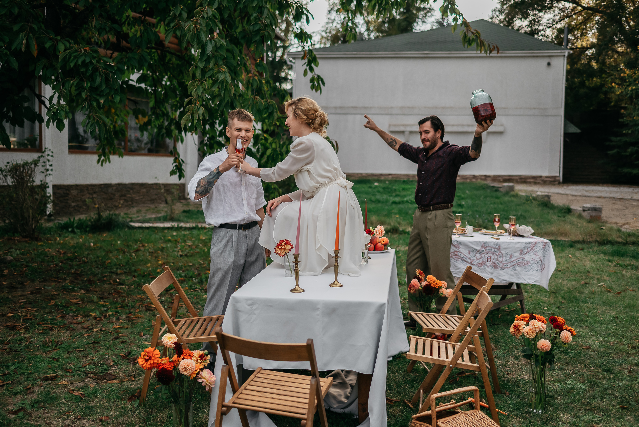 Камерная свадьба в деревенском стиле. Свадебный фотограф Анна Хочева