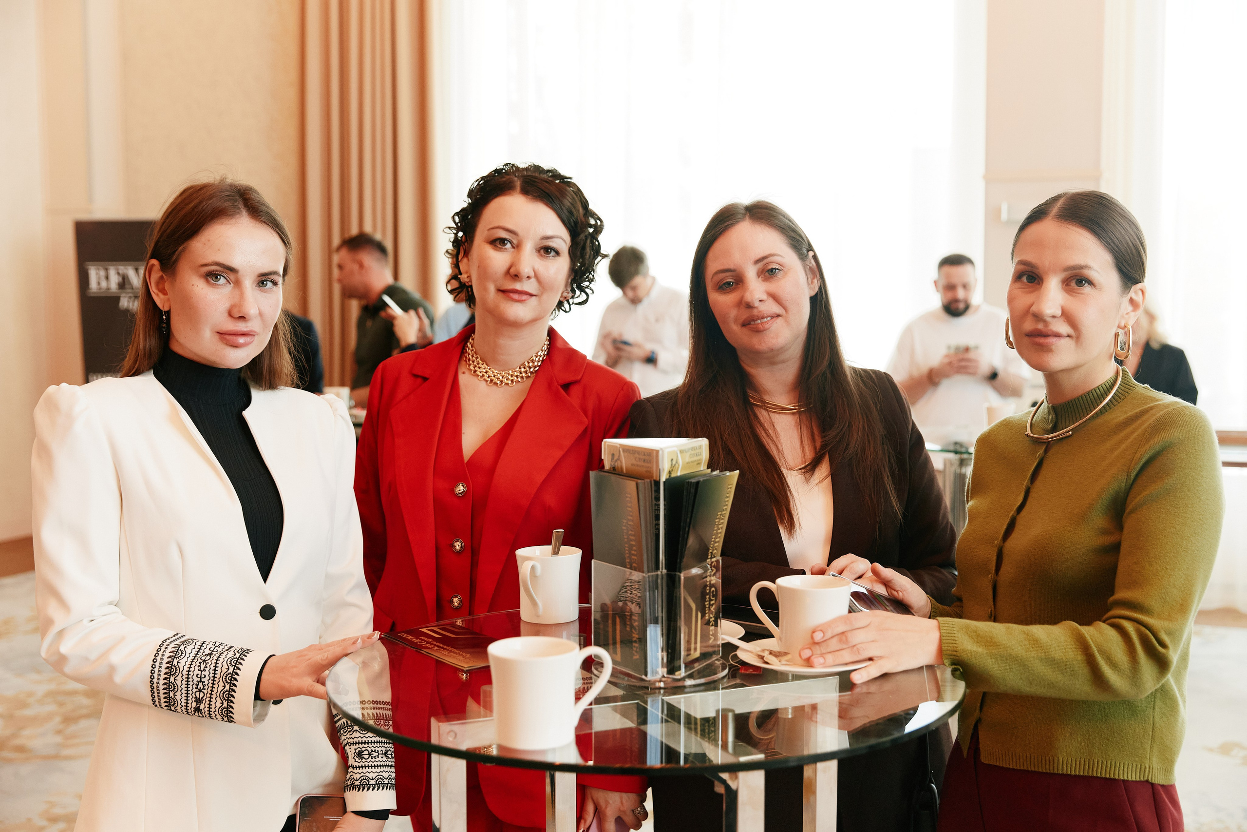 Форум Бизнес-тренды 2025 в Marriott Hotel 28.04. Свадебный репортажный фотограф краснодар максим дремов дрёмов фотосессия студия цена