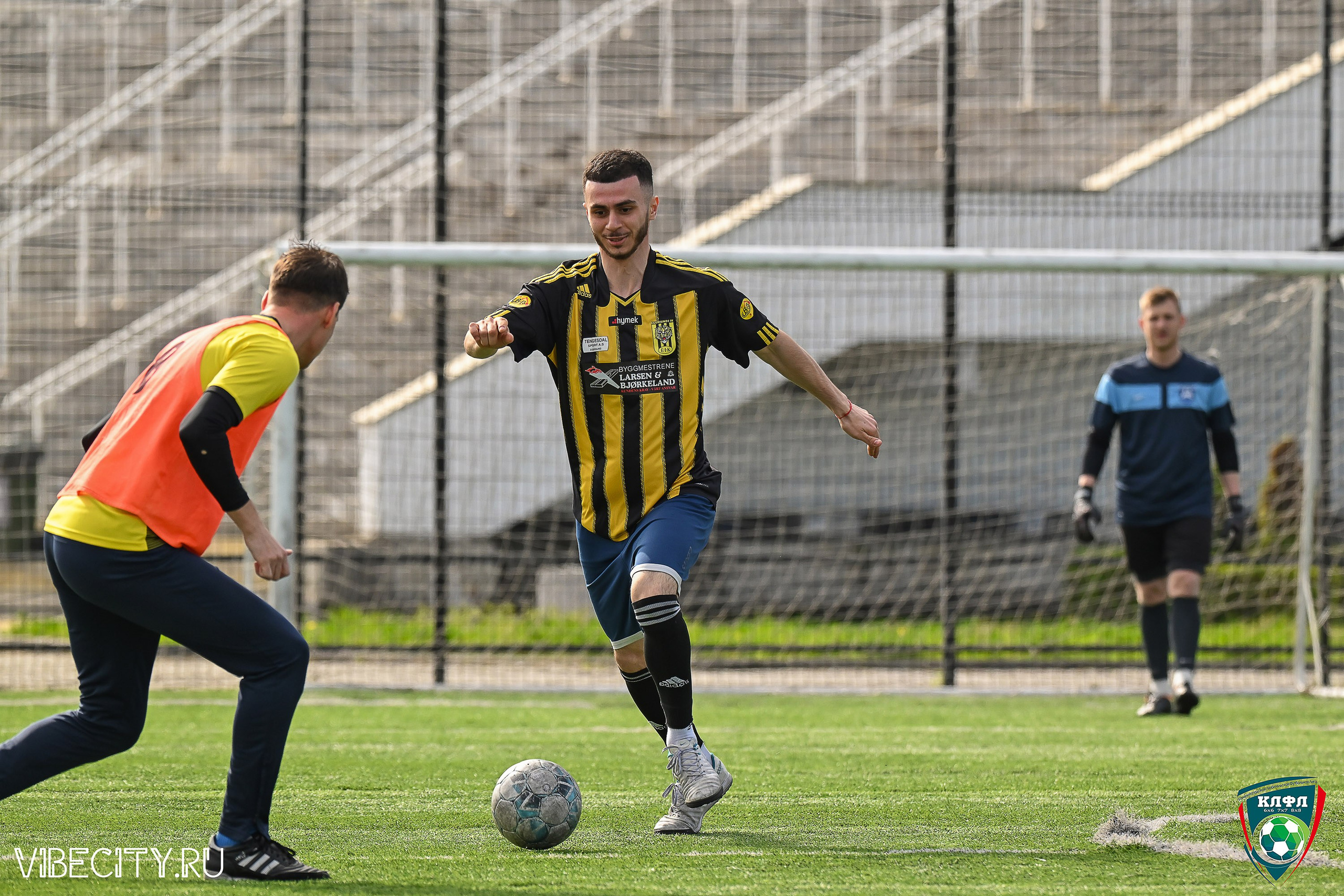 XX ЧЕМПИОНАТ КАЛИНИНГРАДСКОЙ ЛФЛ КАНЦМАРКЕТ39 сезона 2024–2025 гг. VIBECITY.RU Вайб Сити Ру Фоторепортажи Фотоотчеты Калининград