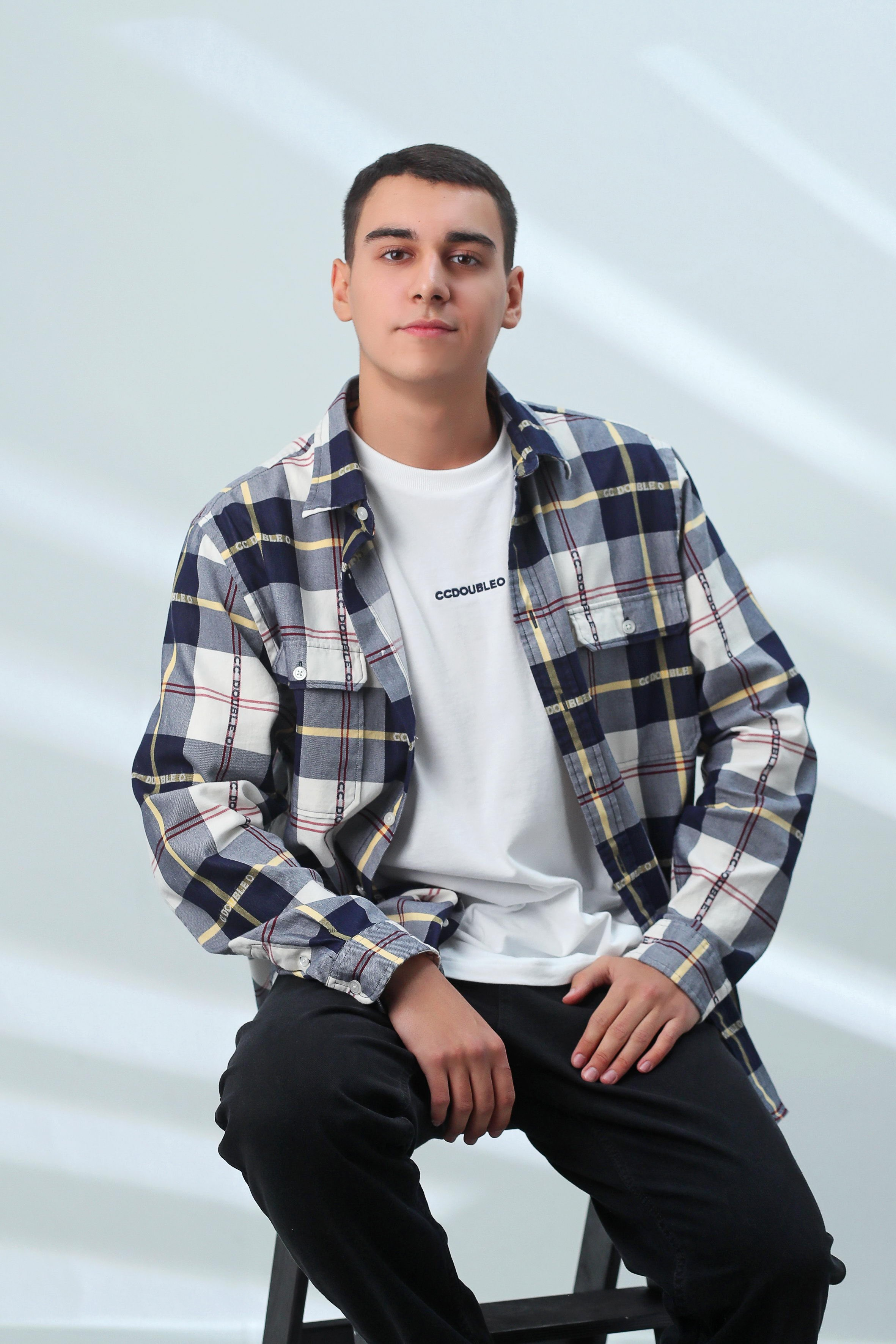 Альбомы для 9 и 11 класса. Создание стильных выпускных альбомов