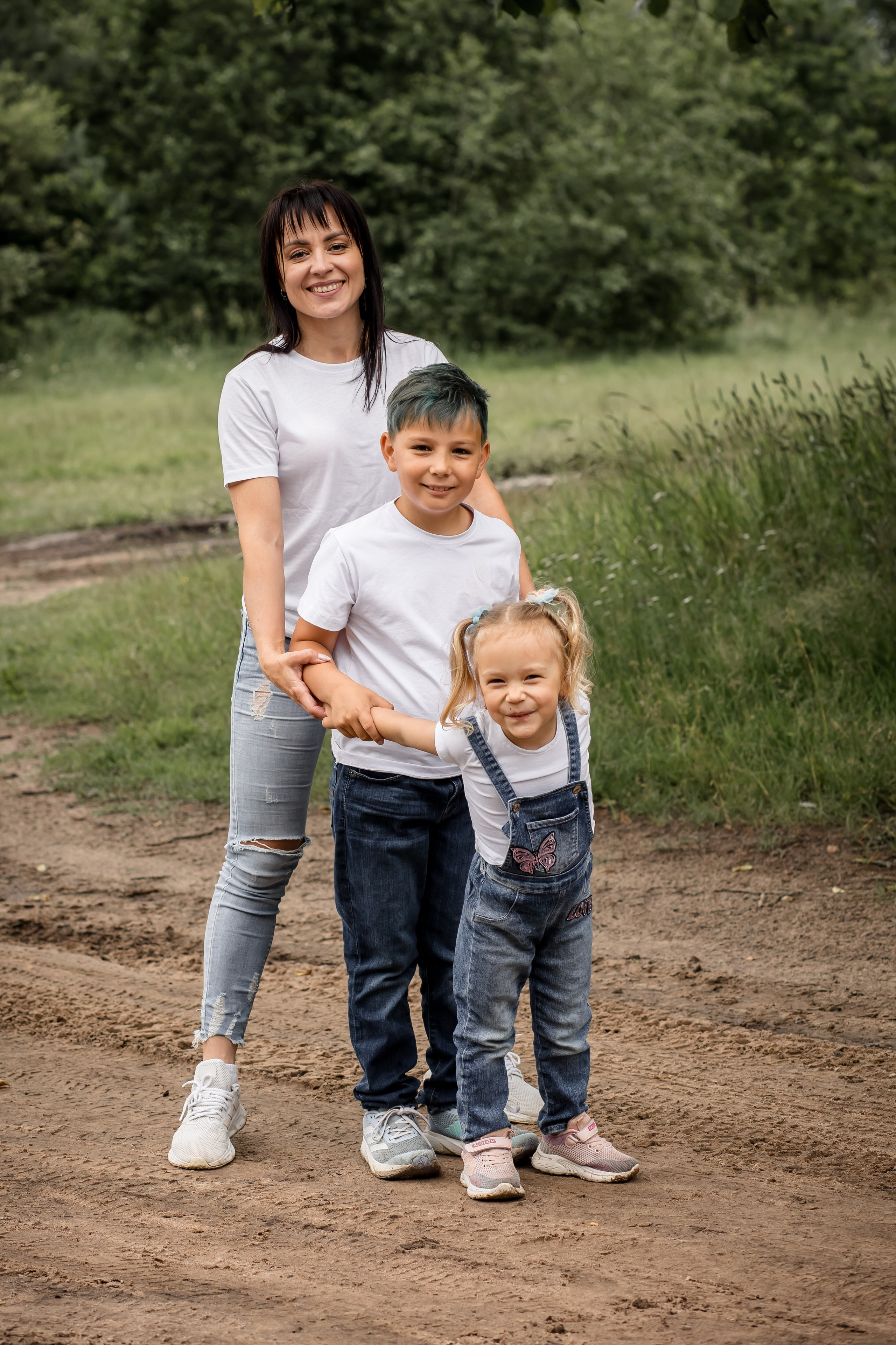 Катя с детками