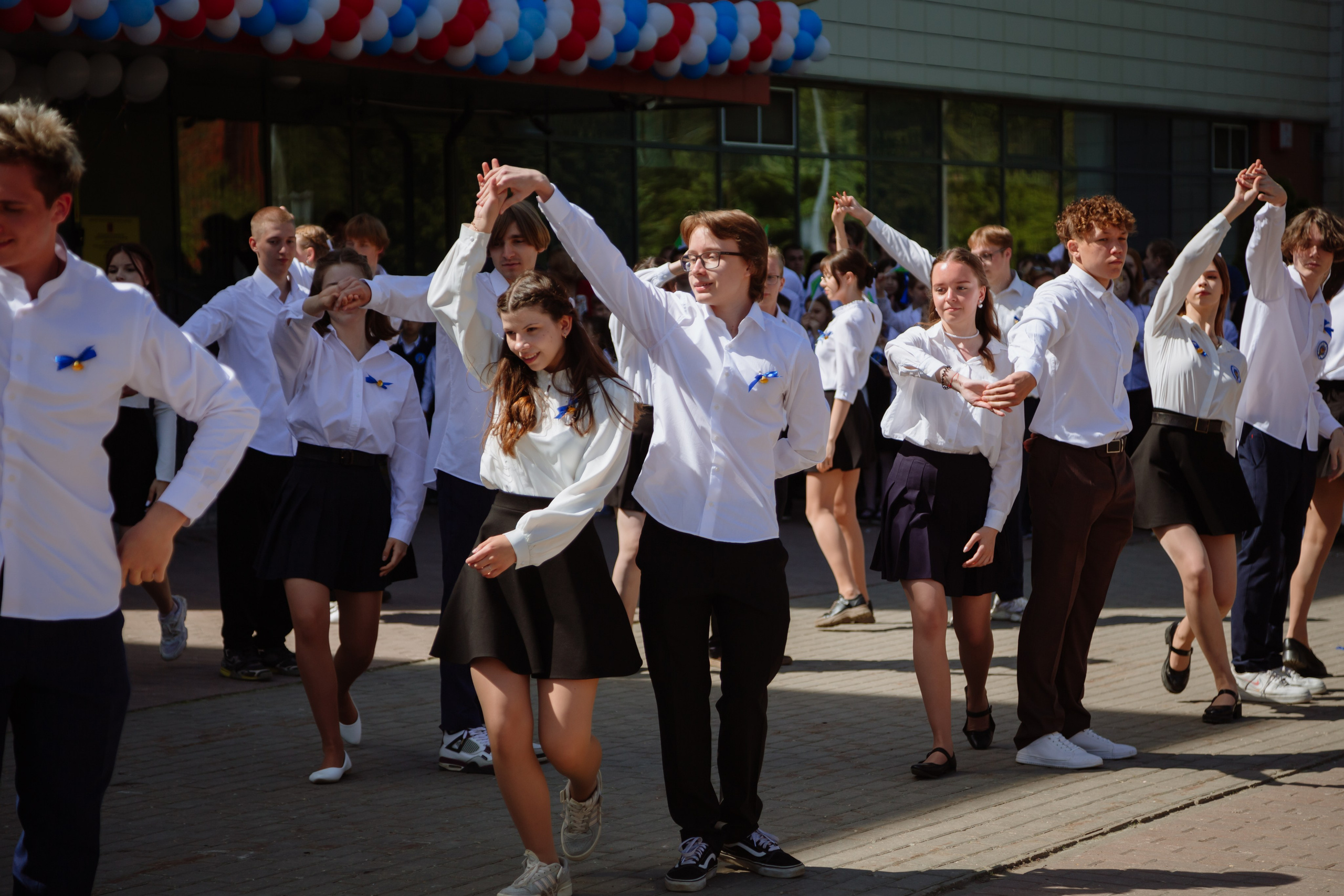 Последний звонок 2024 (2 часа фотосъемки). Профессиональный фотограф Надежда Антонова