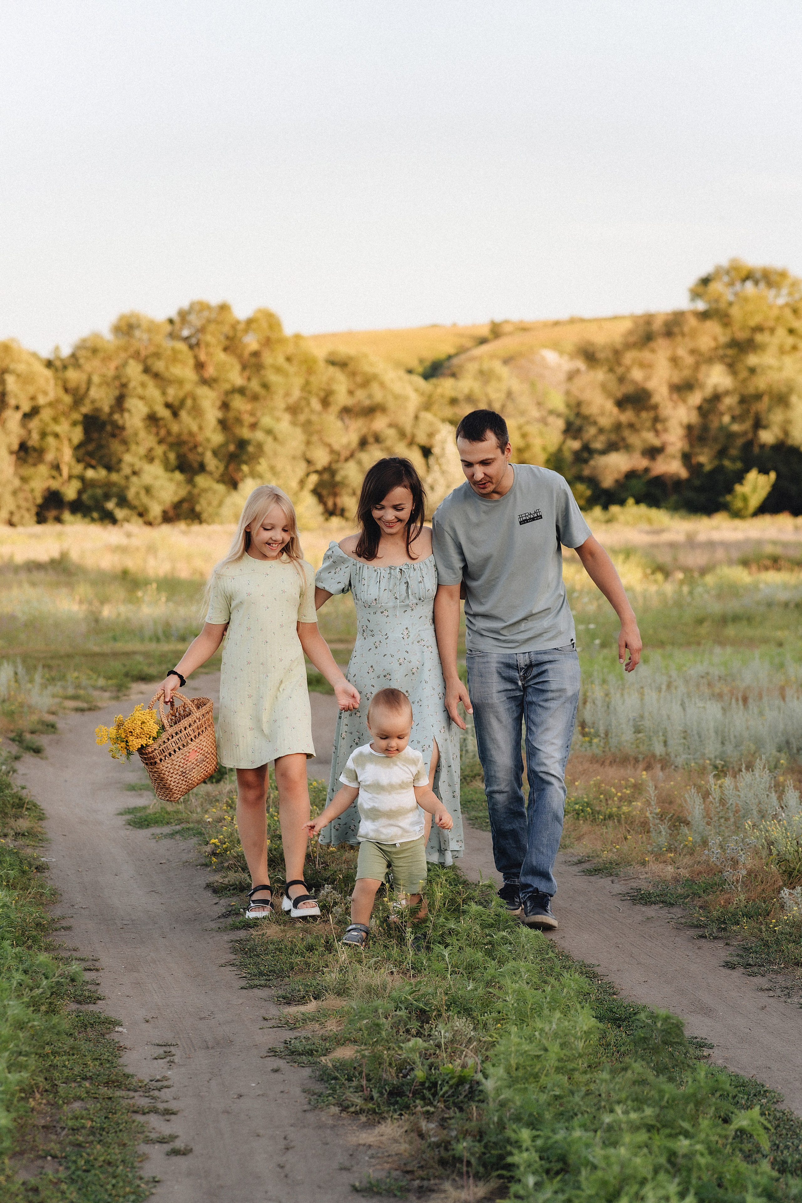 Семейная съемка на закате. Фотограф Карина Шмулёва. Воронеж и область