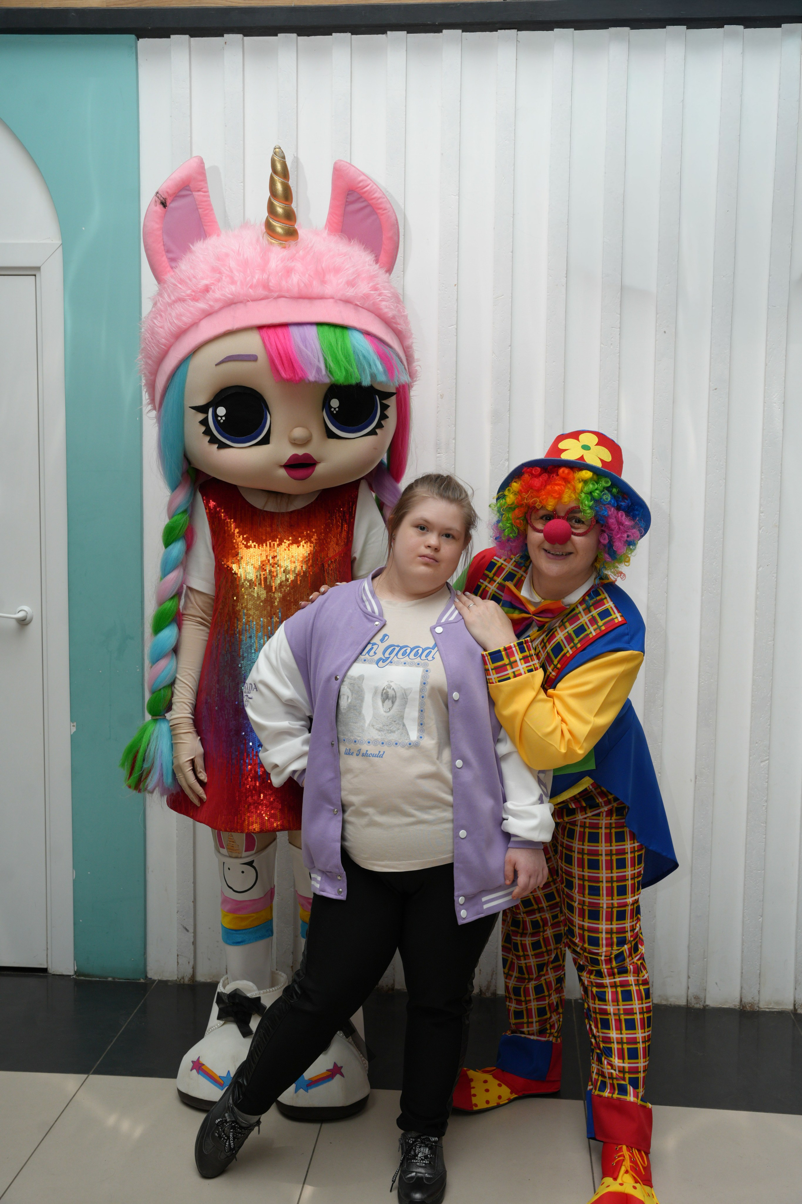 Социально —благотворительная акция «Ты в этом мире не один», посвященная Международному дню инвалидов. ВЫПУСКНЫЕ АЛЬБОМЫ, Школьный фотограф, семейный и свадебный в Саратове и области Ольга Плаксина