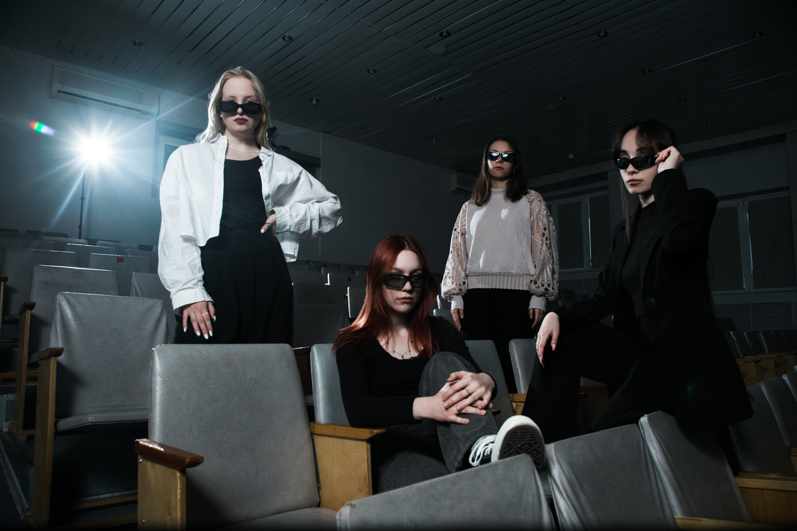 Фотосессия на выпускной альбом 11 класс Саратов. Выпускные альбомы Саратов Энгельс фотограф Титова Ирина