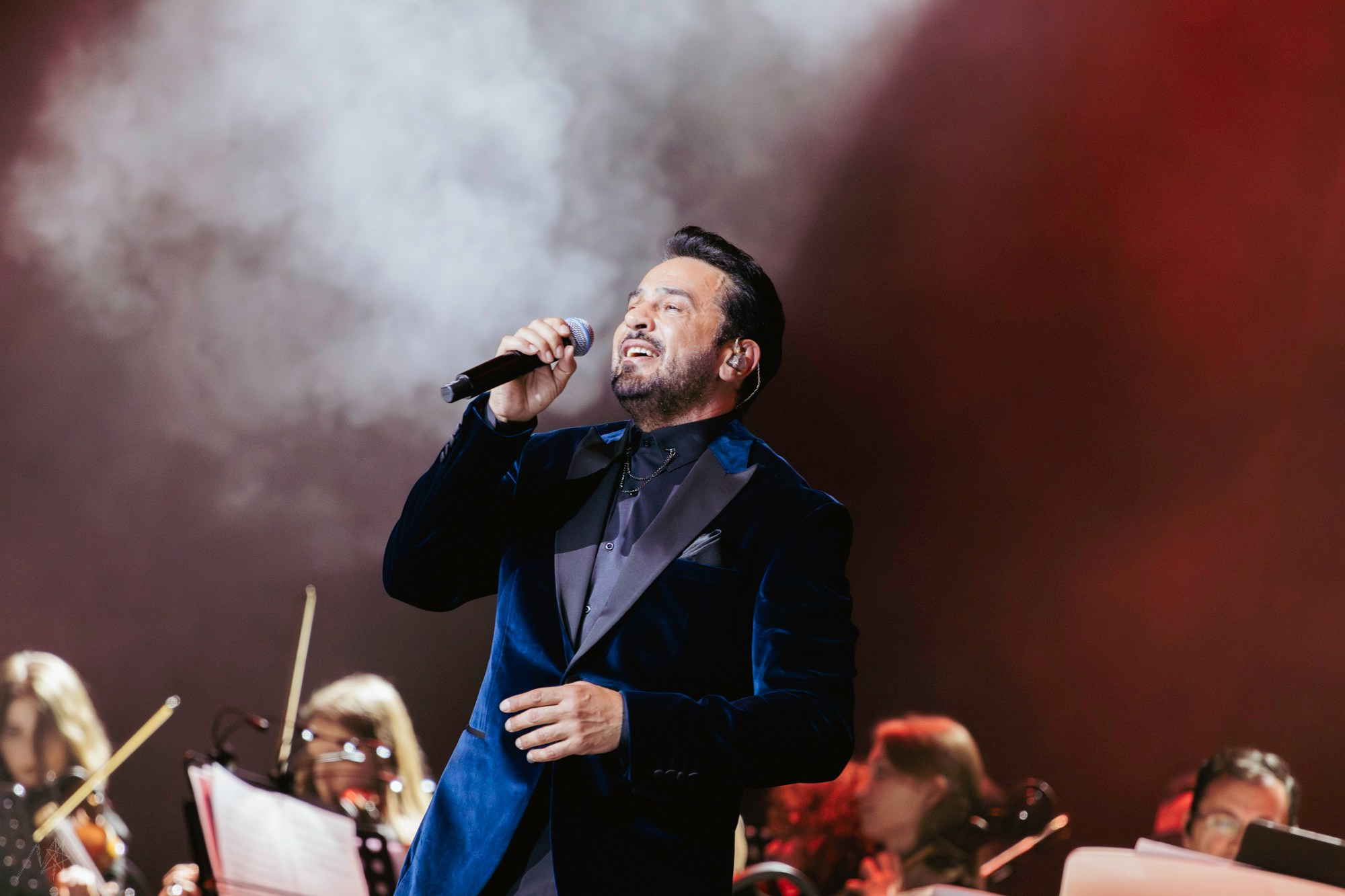 Концерт Эмре Алтуга «Сказки поп-музыки». Портфолио