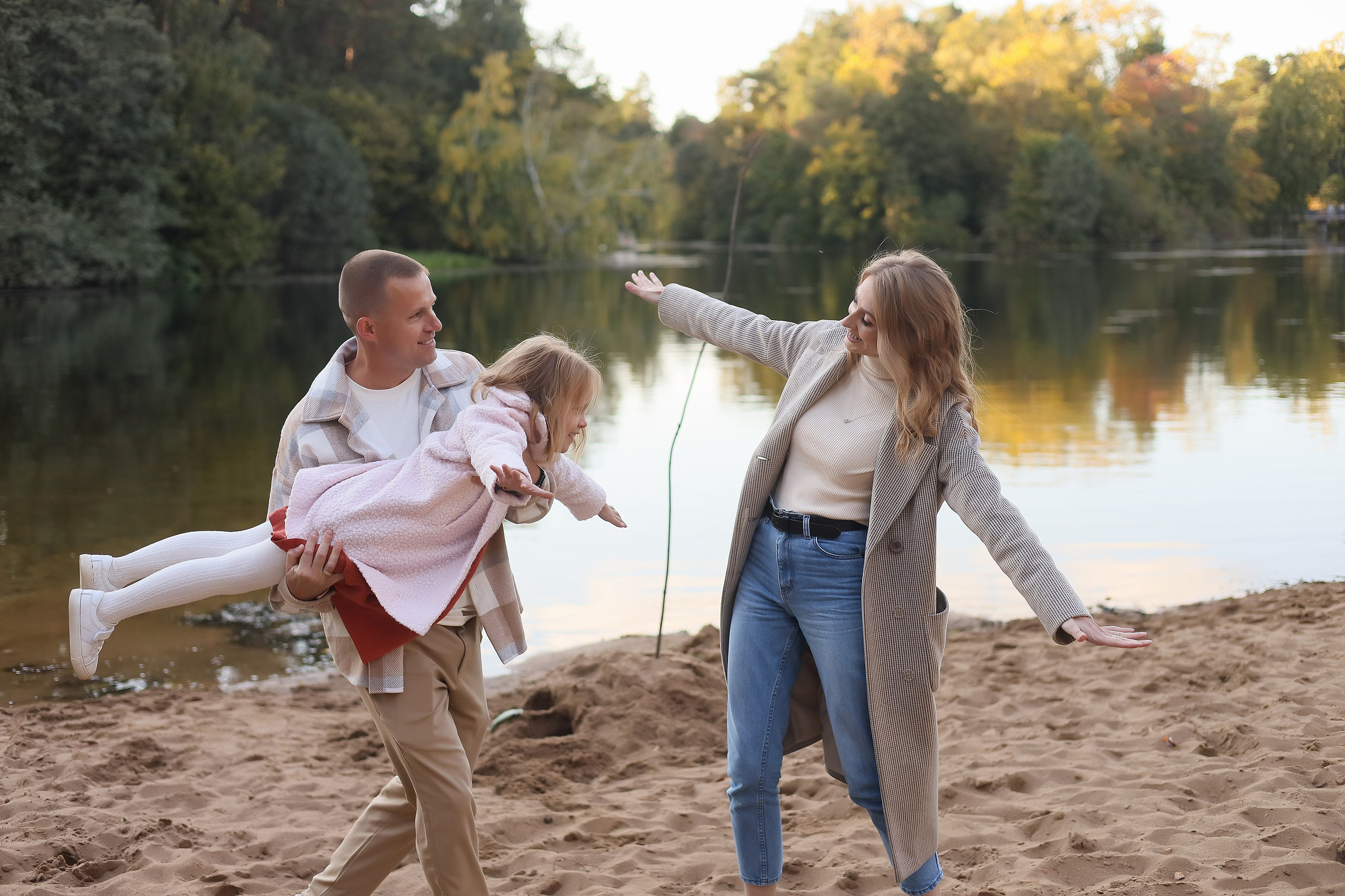 Надя, Женя и Ариана. Серебряный бор. Фотограф Москва Лара Чайка