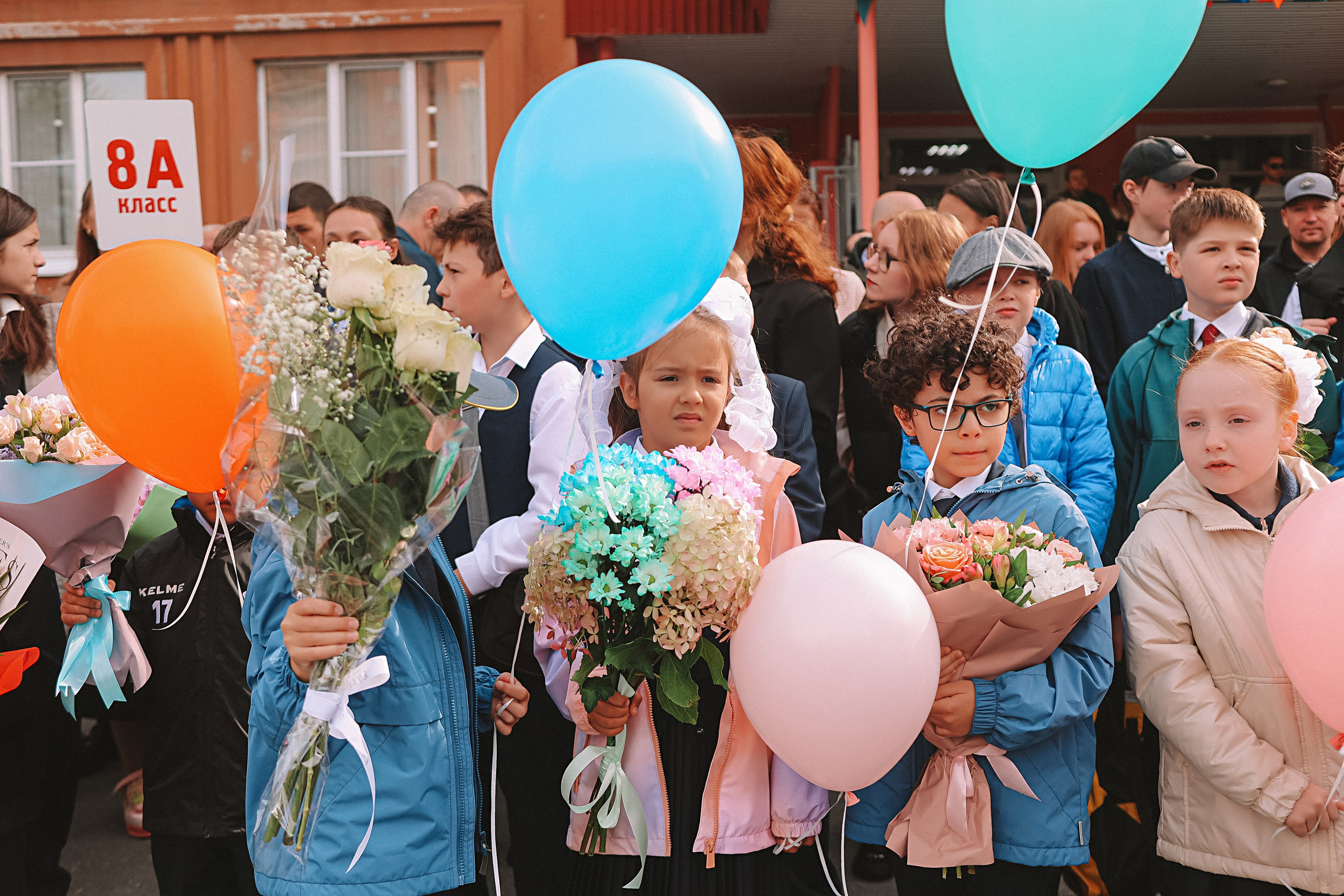 1 сентября линейка+кл час+портреты. Семейный фотограф Тюмень, фотограф на роды Салмина Мария