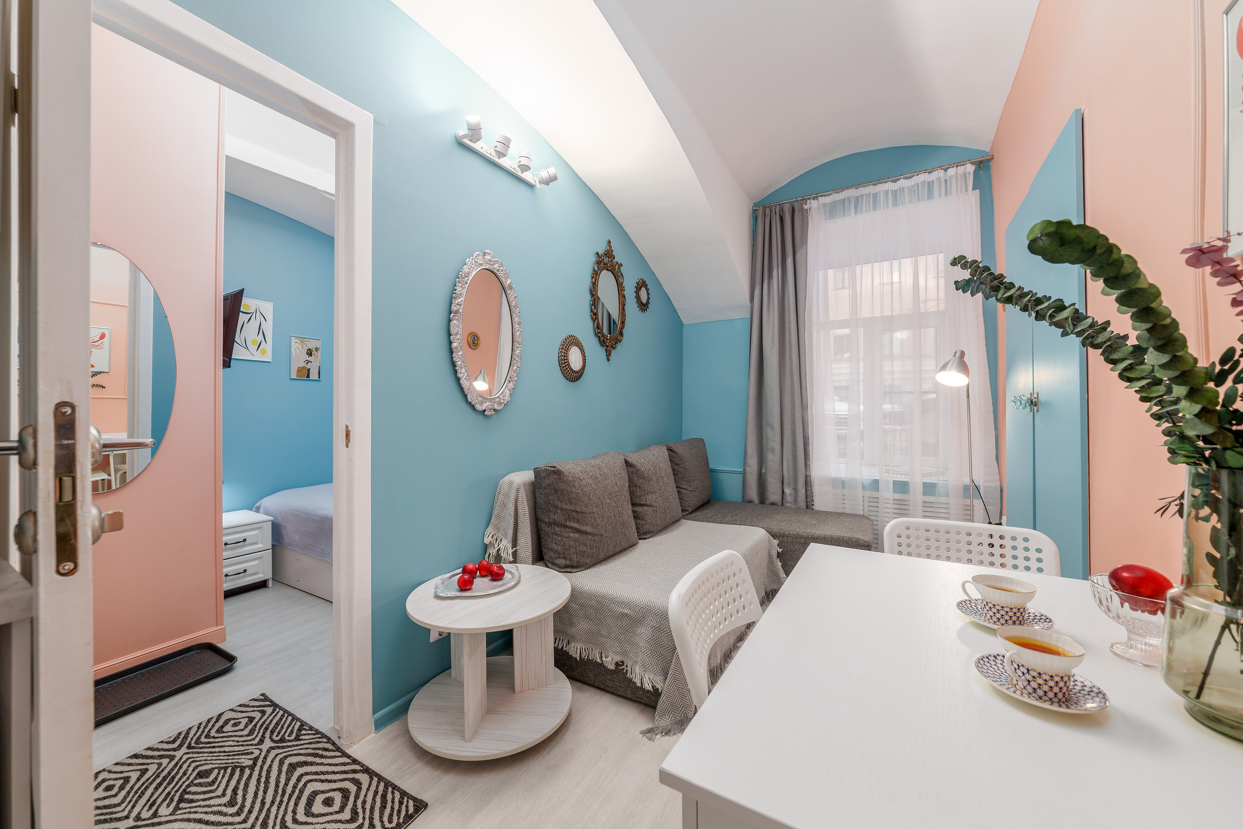 Апартаменты, Моховая ул