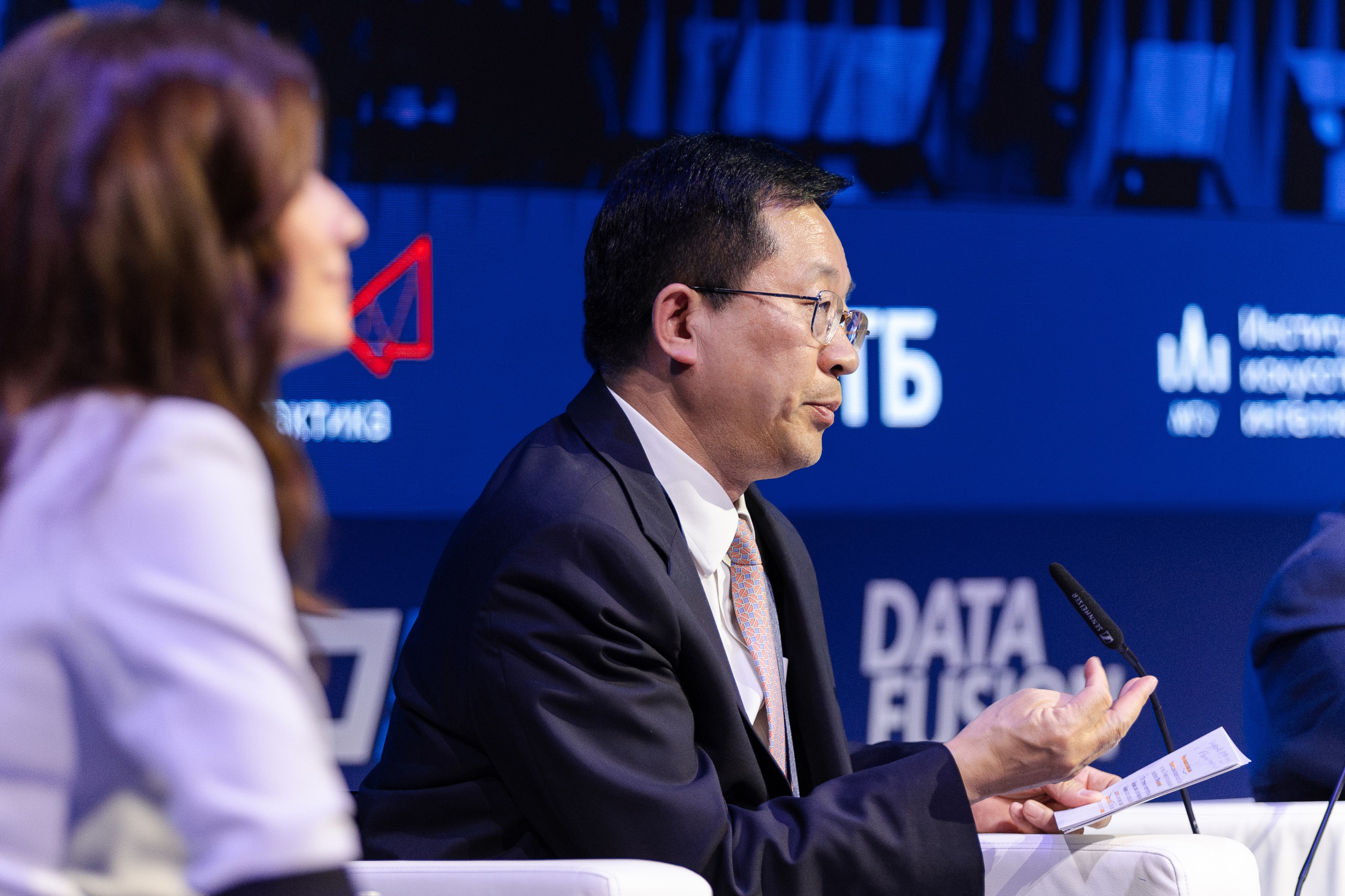 Data Fusion. Свадебный репортажный фотограф в Москве