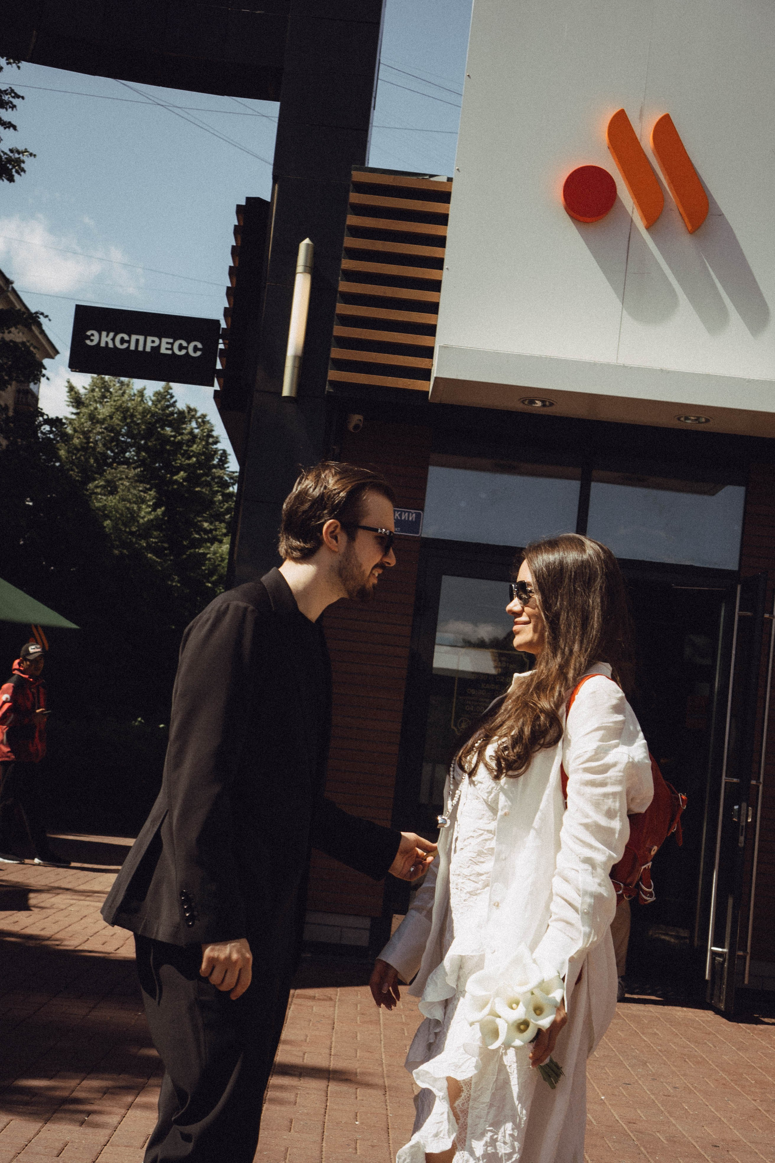 СВАДЕБНАЯ СЬЕМКА В ПАРКЕ ПОБЕДЫ И ПРОГУЛКА ПО МОСКОВСКОМУ ПРОСПЕКТУ. Профессиональный фотограф, Санкт-Петербург — Виктория Богомолова