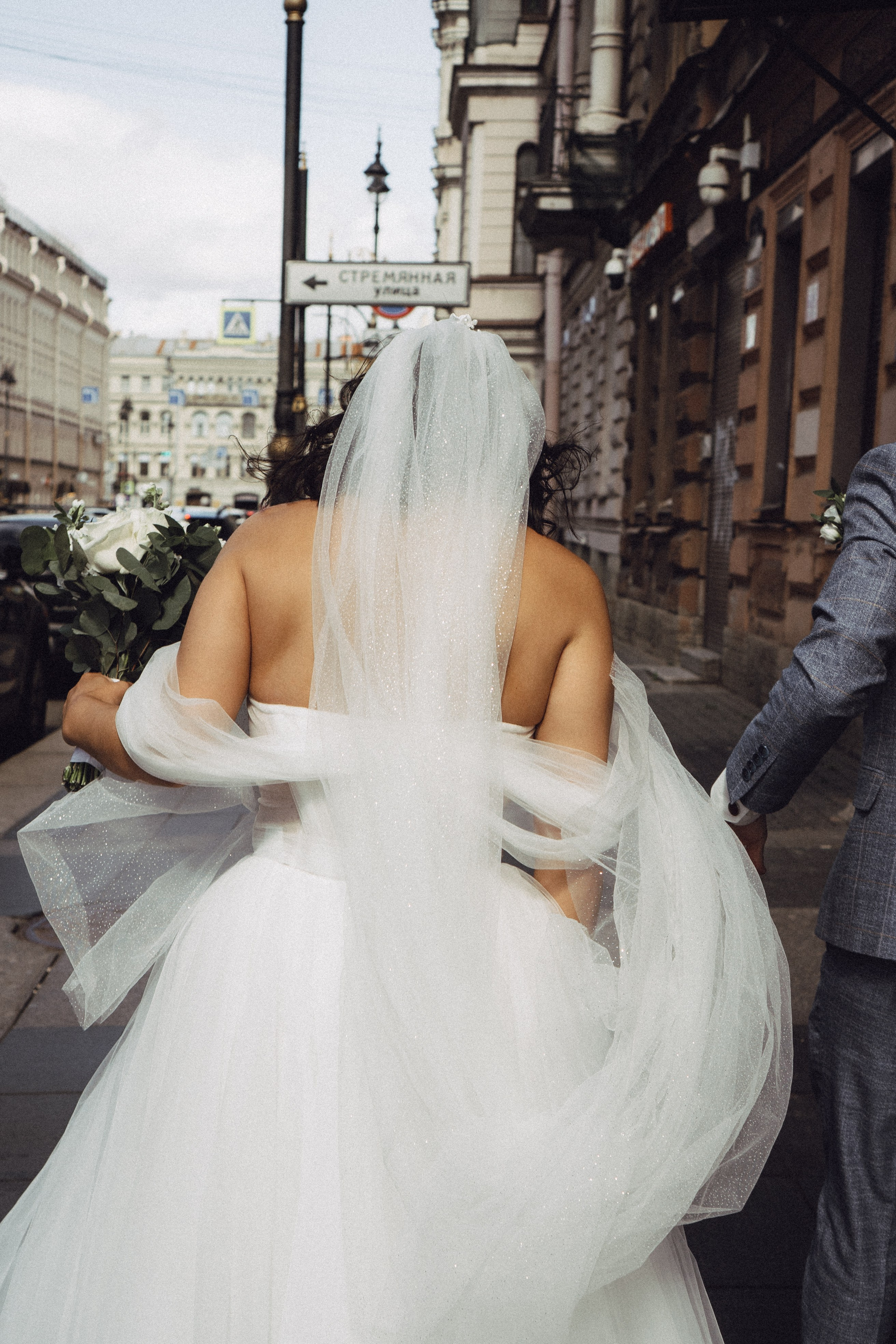 СВАДЕБНАЯ ПРОГУЛКА РЕСТОРАН МЫ ЖЕ НА ТЫ И ФОТОСЕССИИЯ С АВТОМОБИЛЕМ. Профессиональный фотограф, Санкт-Петербург — Виктория Богомолова