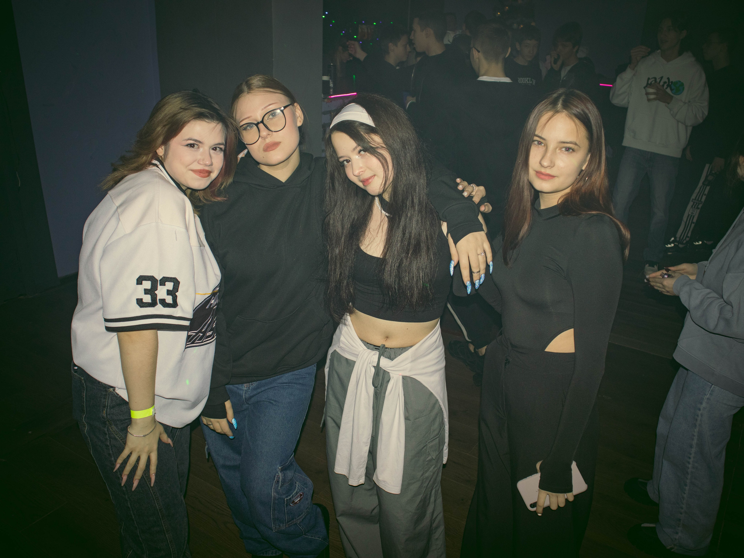 MOSHPIT. Фотограф и видеограф в Бугульме Аня Трутнева